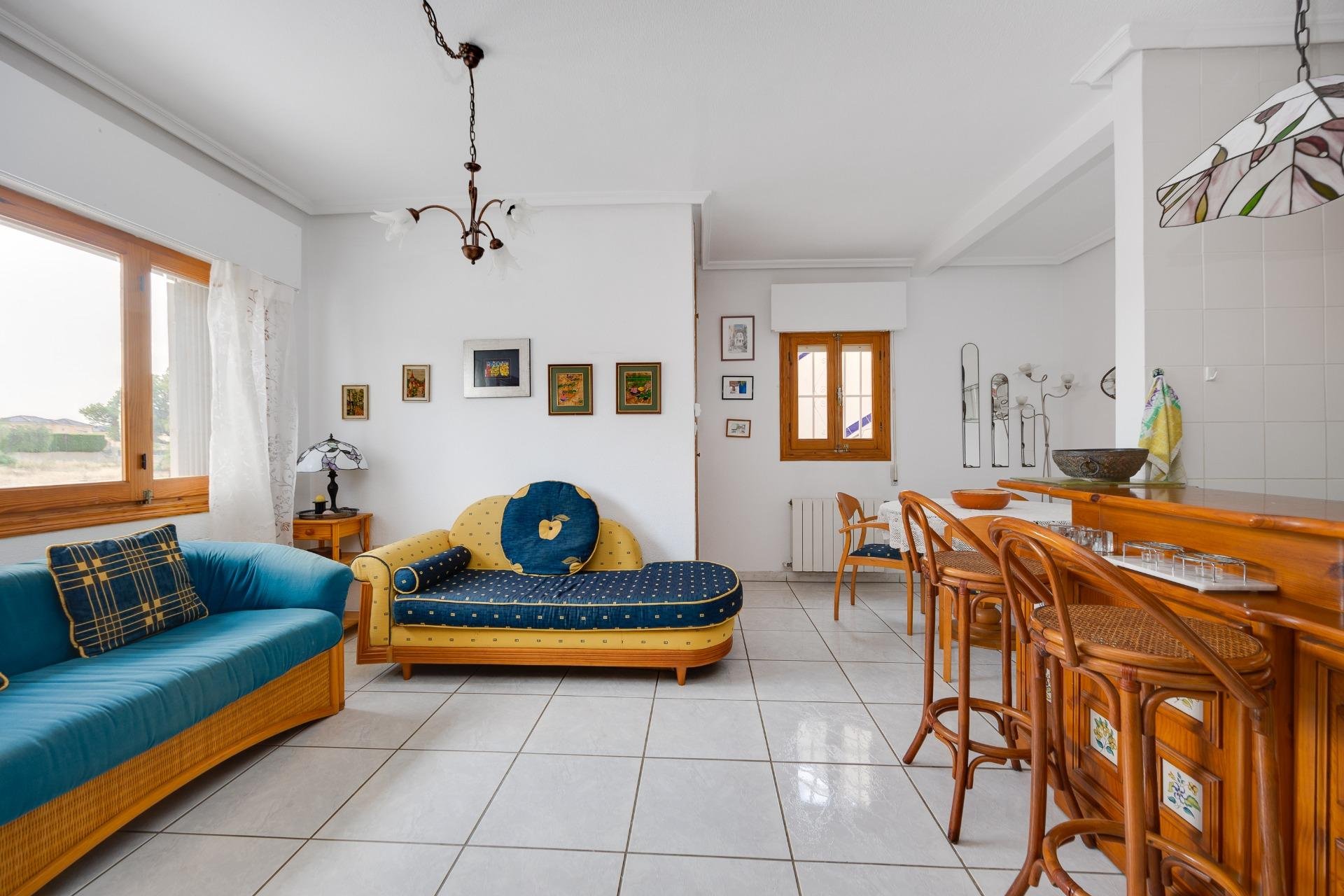 Herverkoop - Herenhuis -
Orihuela Costa - La Florida