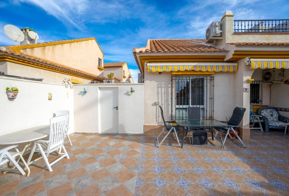 Herverkoop - Herenhuis -
Orihuela Costa - La Regia