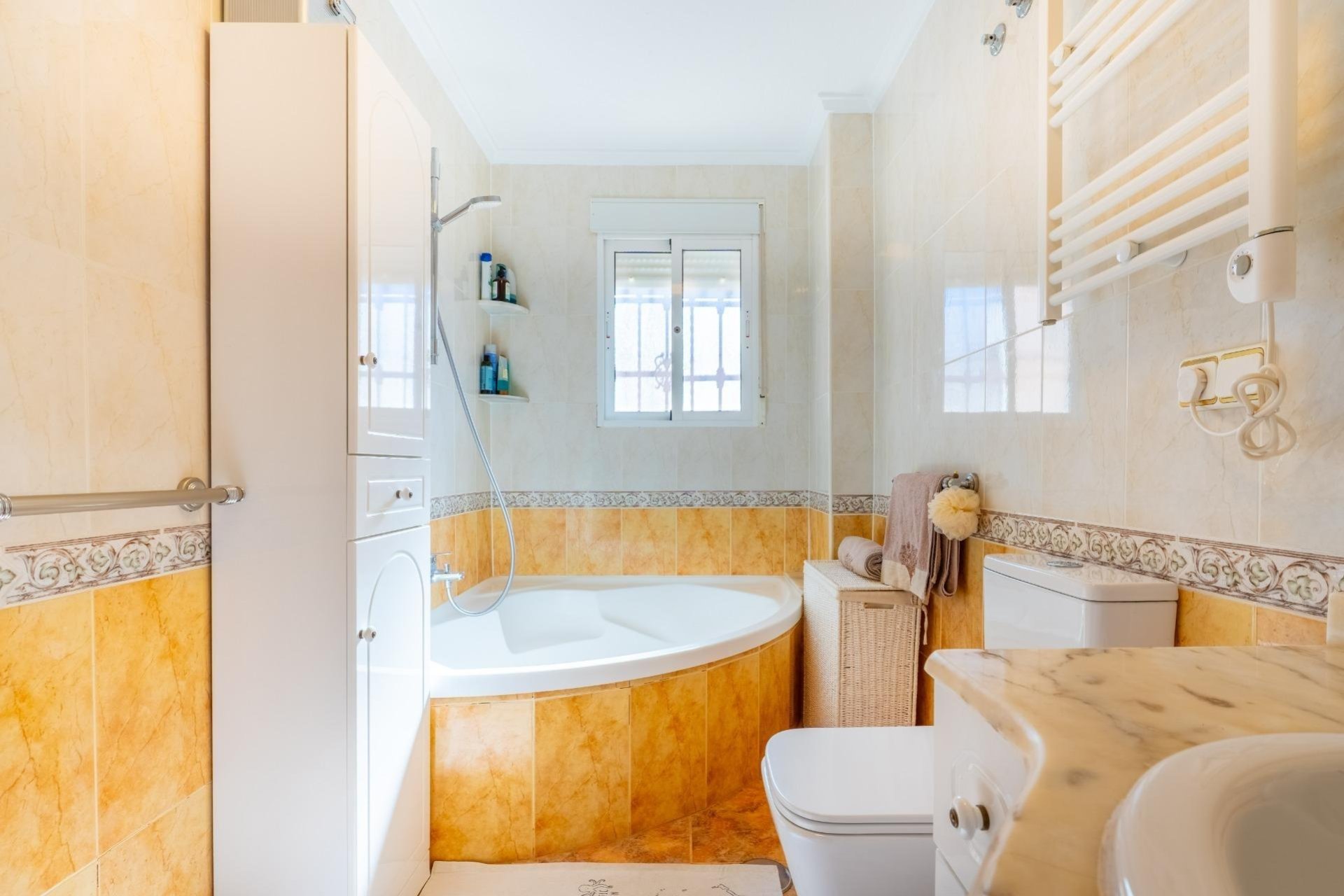 Herverkoop - Herenhuis -
Orihuela Costa - La Zenia