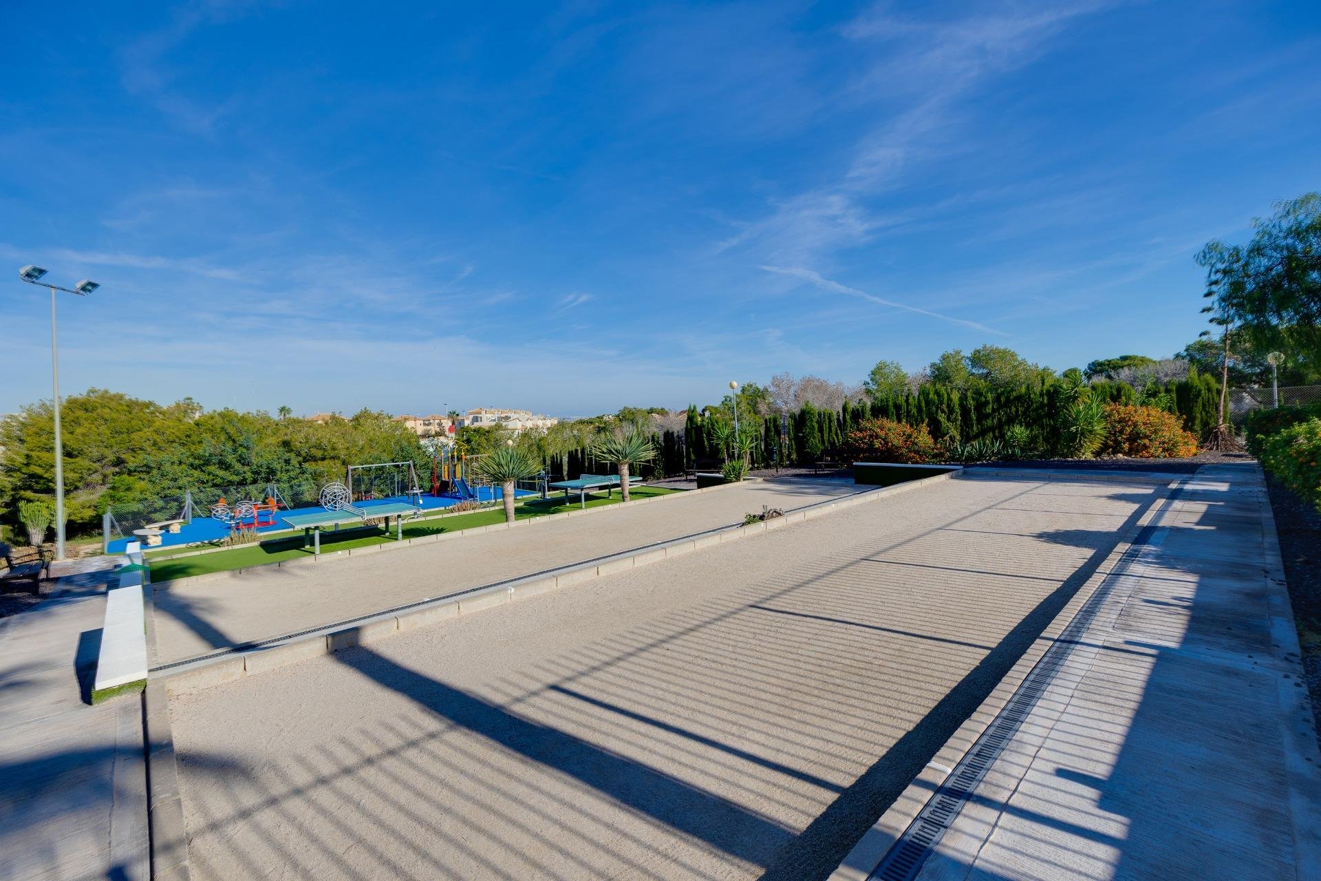 Herverkoop - Herenhuis -
Orihuela Costa - Los Altos