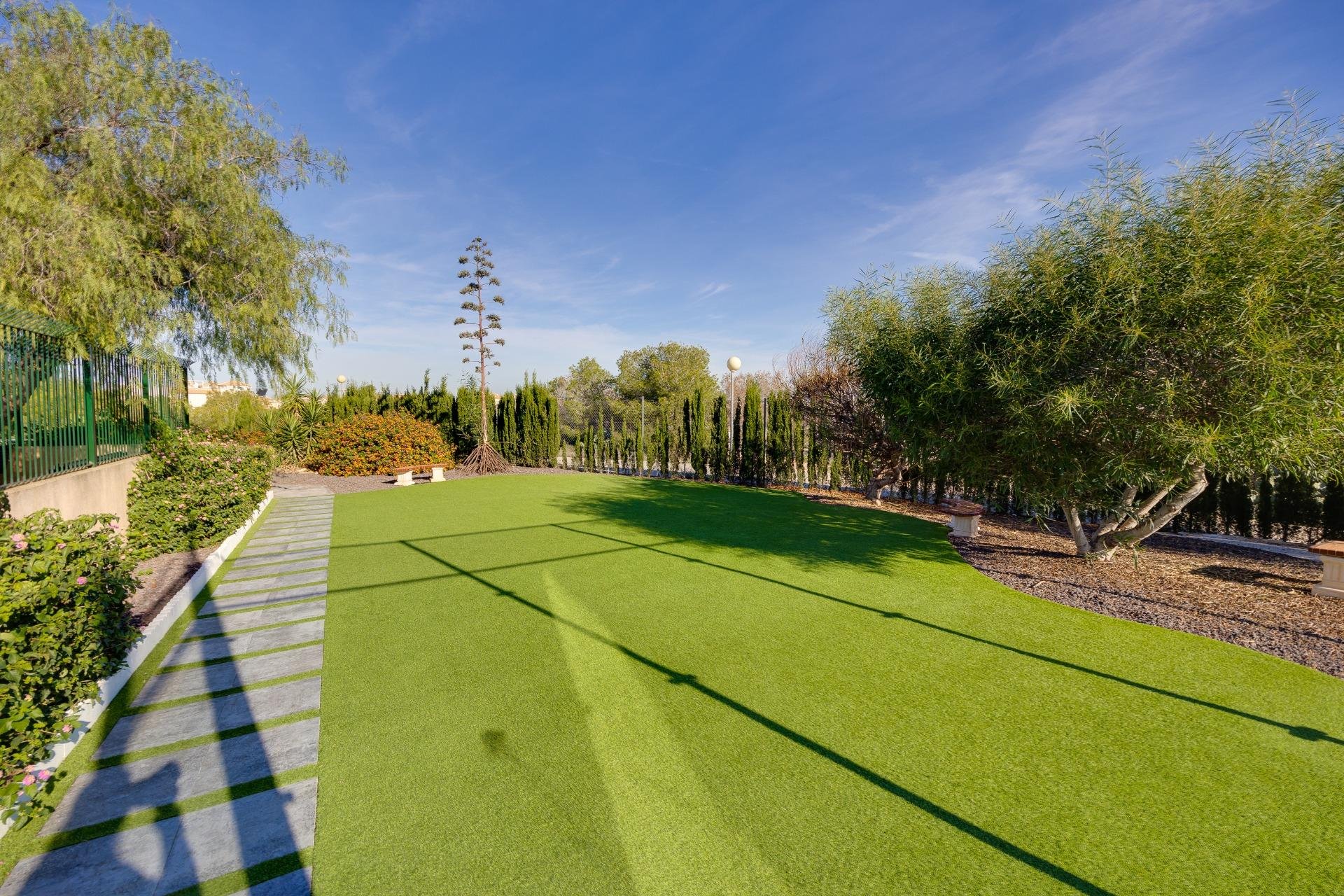 Herverkoop - Herenhuis -
Orihuela Costa - Los Altos