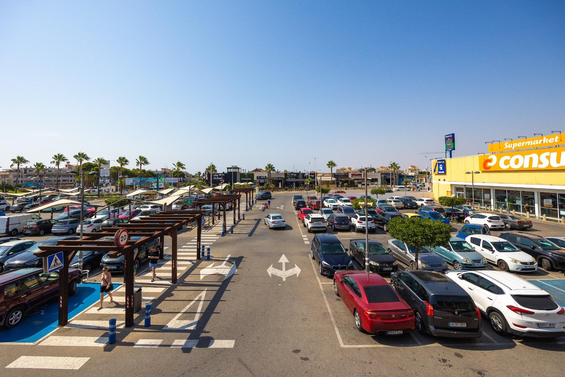 Herverkoop - Herenhuis -
Orihuela Costa - Los Altos