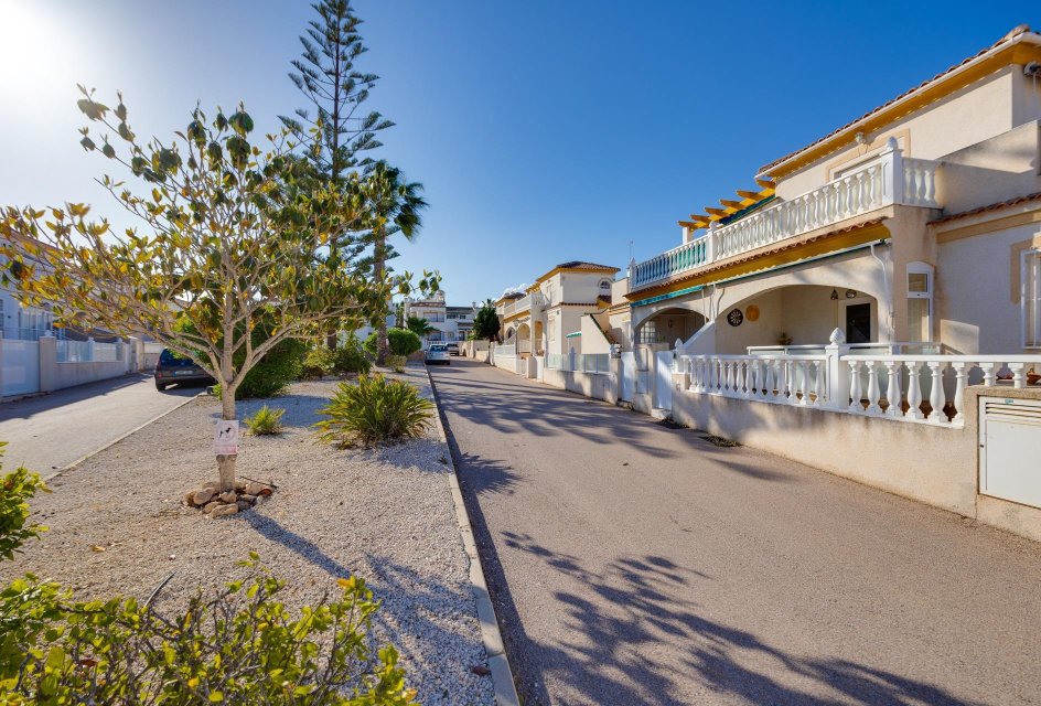 Herverkoop - Herenhuis -
Orihuela Costa - Los Dolses
