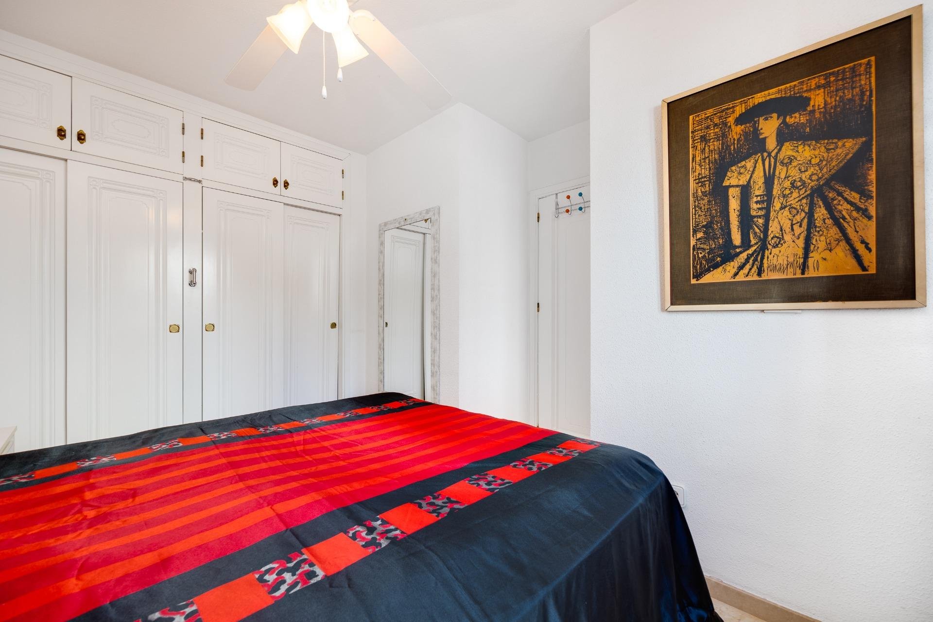 Herverkoop - Herenhuis -
Orihuela Costa - Playa Flamenca