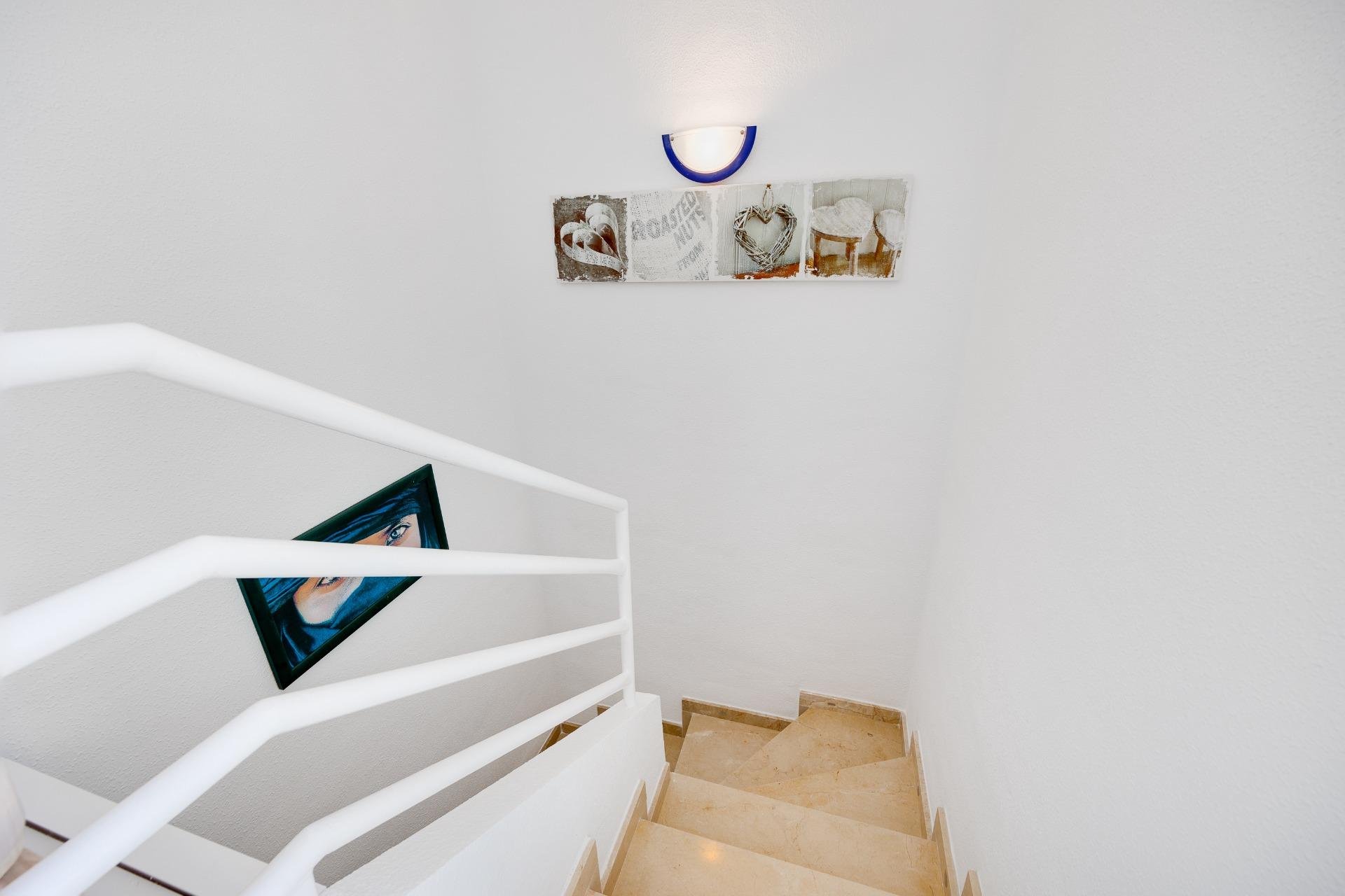 Herverkoop - Herenhuis -
Orihuela Costa - Playa Flamenca