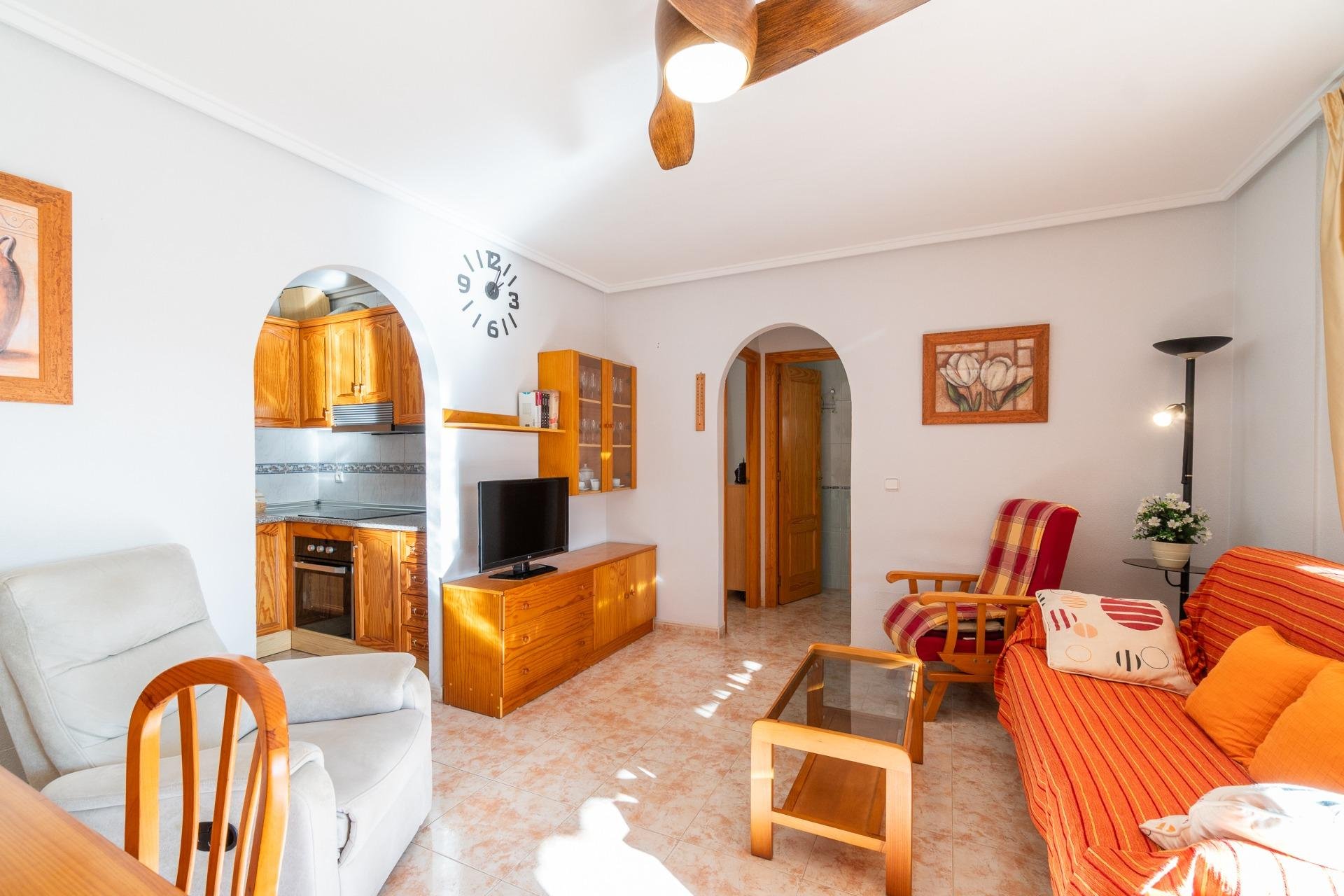 Herverkoop - Herenhuis -
Orihuela Costa - Playa Flamenca