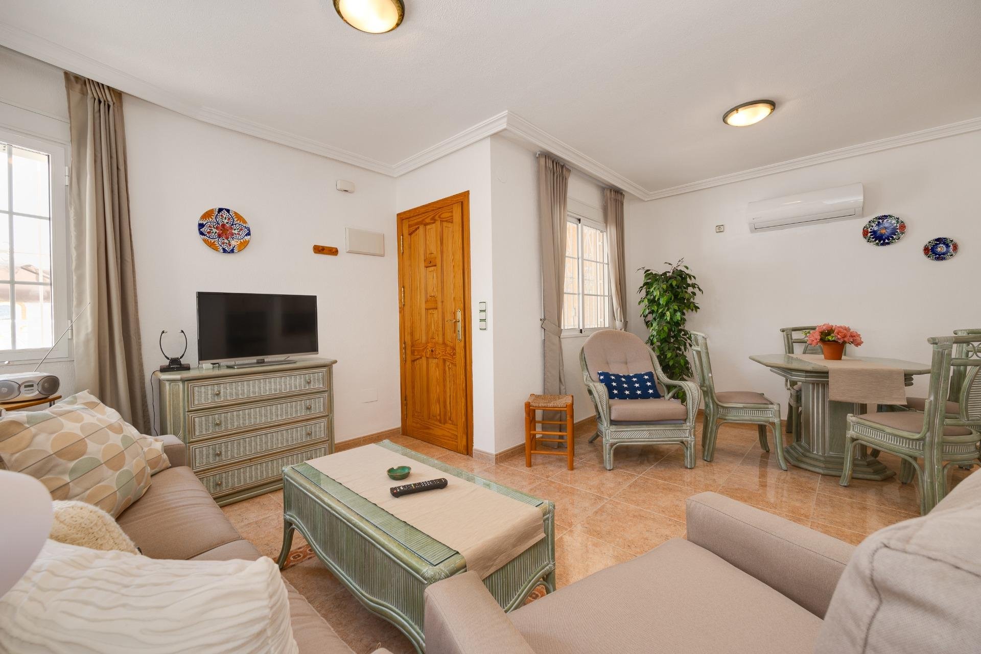 Herverkoop - Herenhuis -
Orihuela Costa - Playa Flamenca