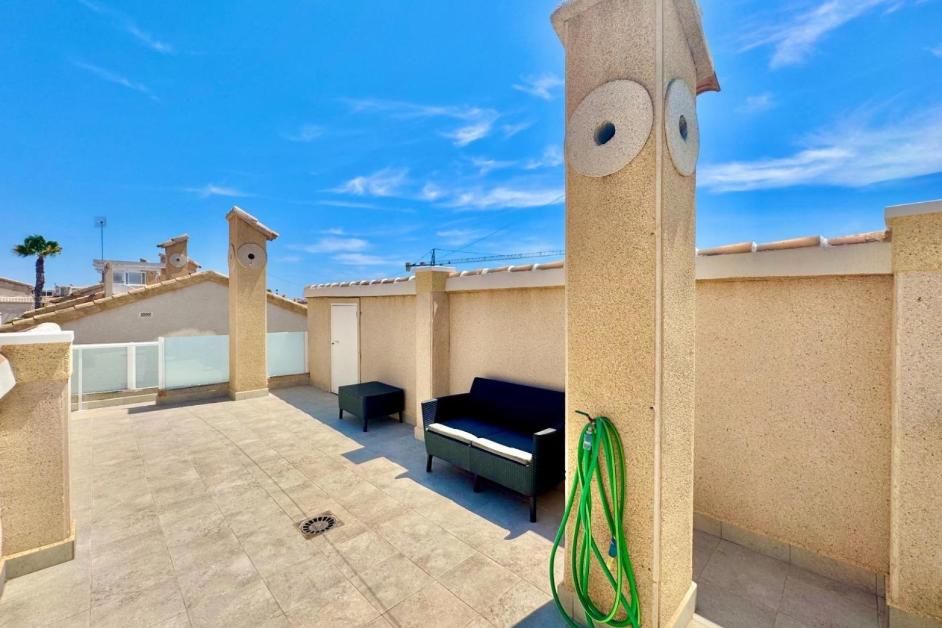 Herverkoop - Herenhuis -
Orihuela Costa - Urbanización Perla del Mar