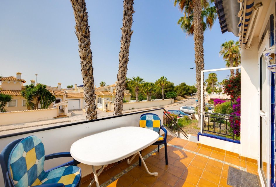 Herverkoop - Herenhuis -
Orihuela Costa - Villamartín-Las Filipinas