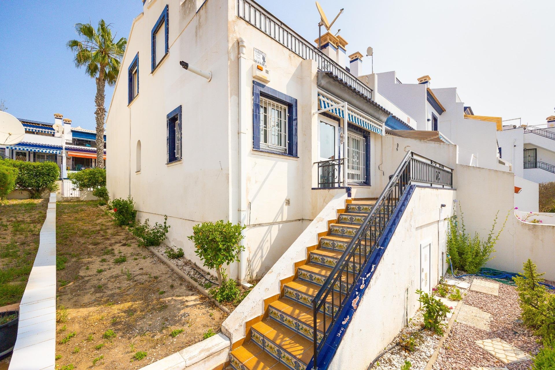 Herverkoop - Herenhuis -
Orihuela Costa - Villamartín-Las Filipinas