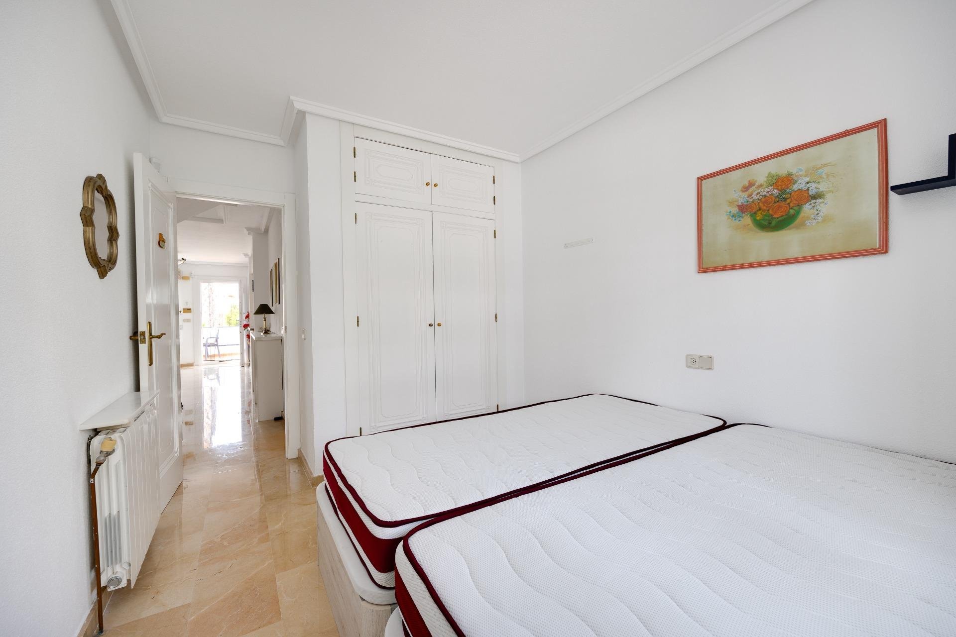 Herverkoop - Herenhuis -
Orihuela Costa - Villamartín-Las Filipinas