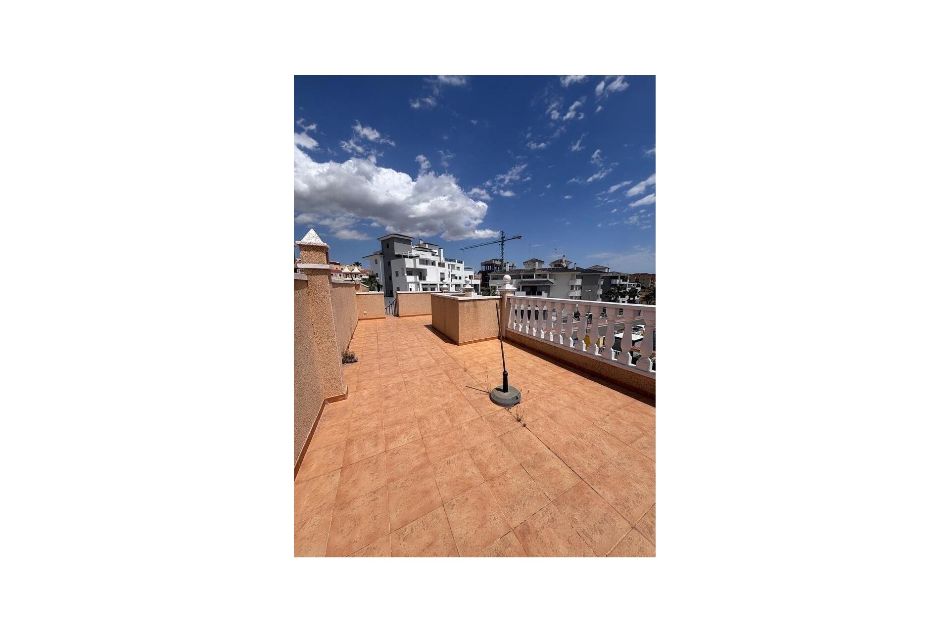 Herverkoop - Herenhuis -
Orihuela Costa - Villamartín-Las Filipinas