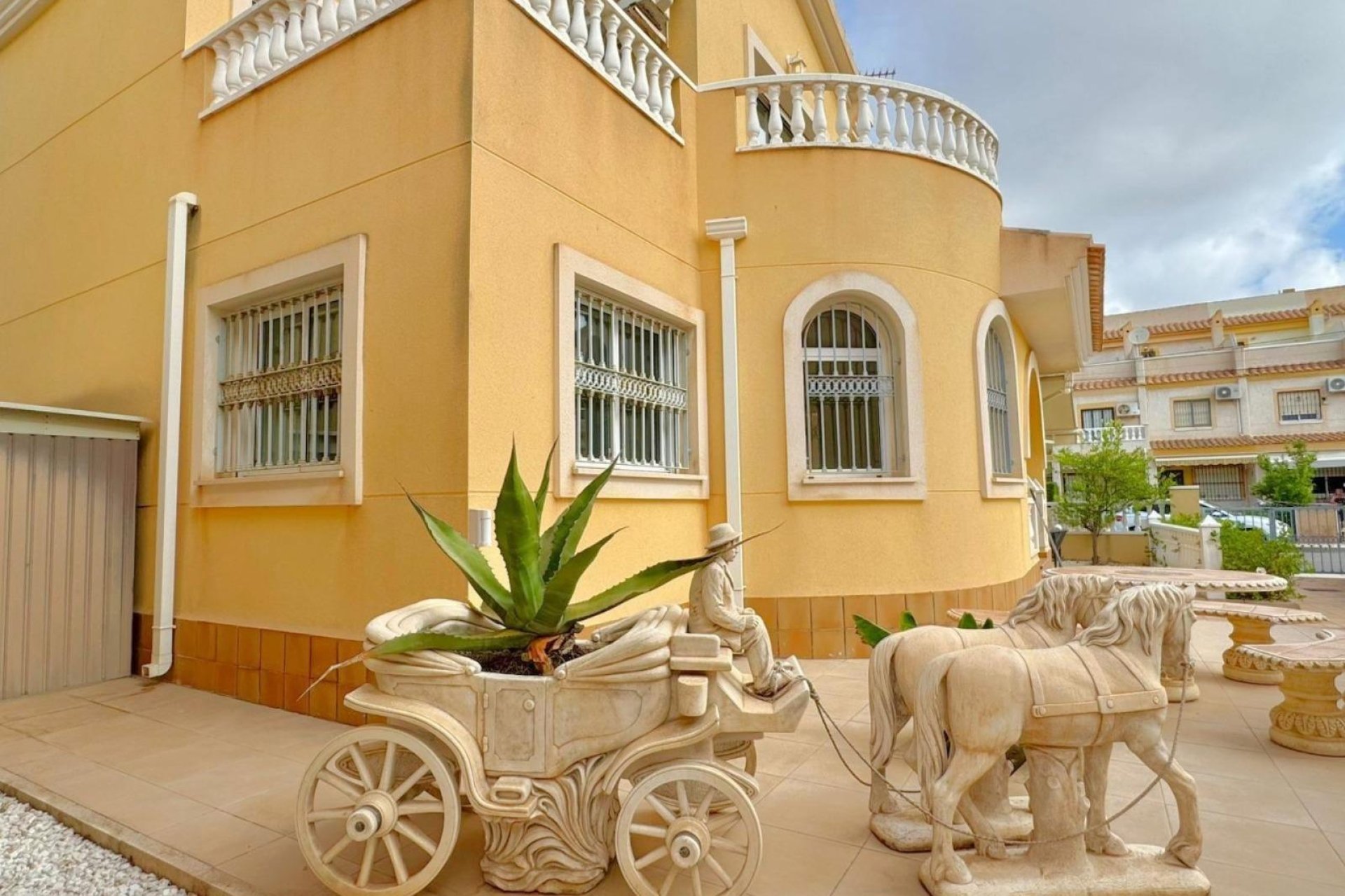 Herverkoop - Herenhuis -
Orihuela Costa - Villamartín-Las Filipinas