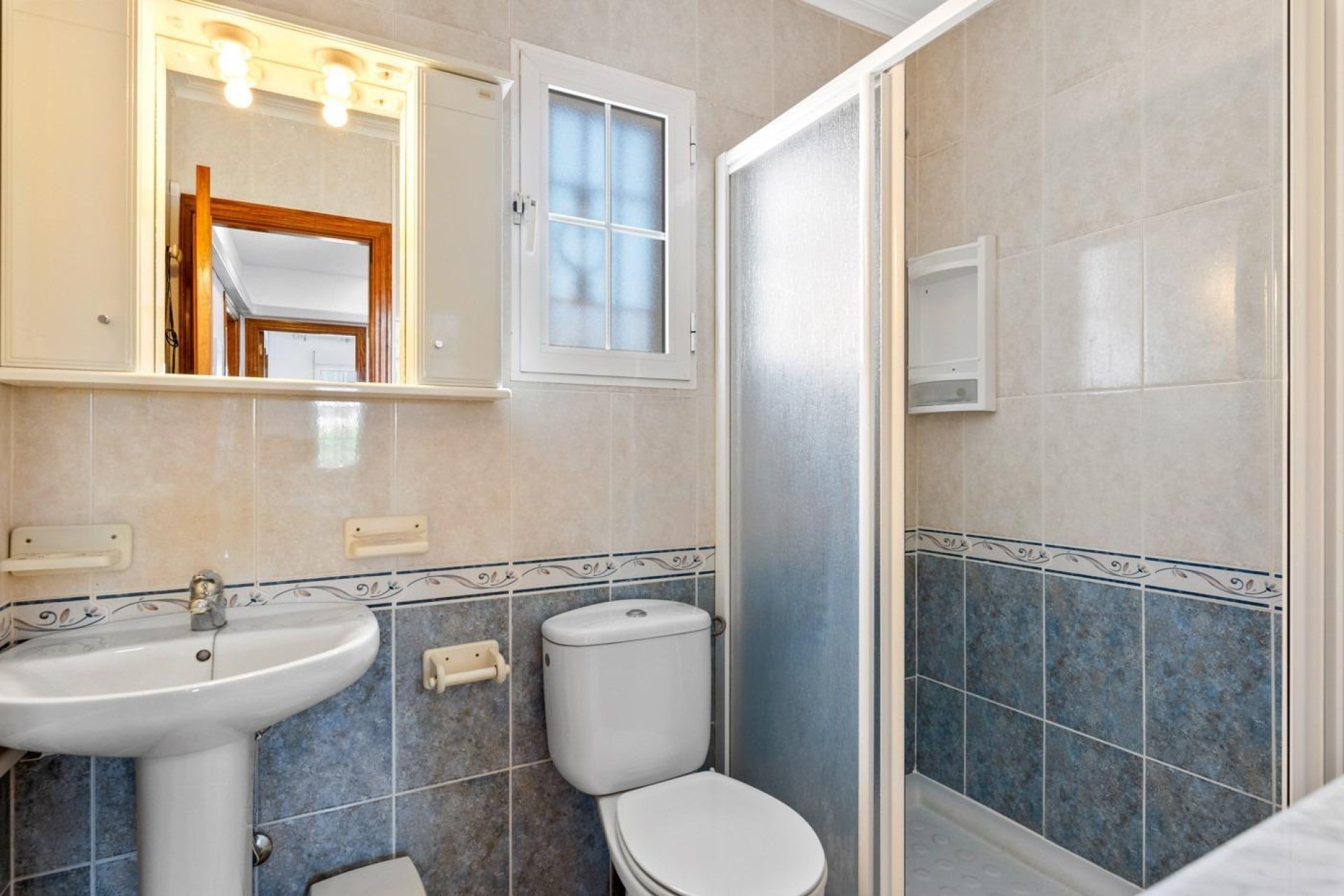 Herverkoop - Herenhuis -
Torrevieja - Aguas nuevas 2