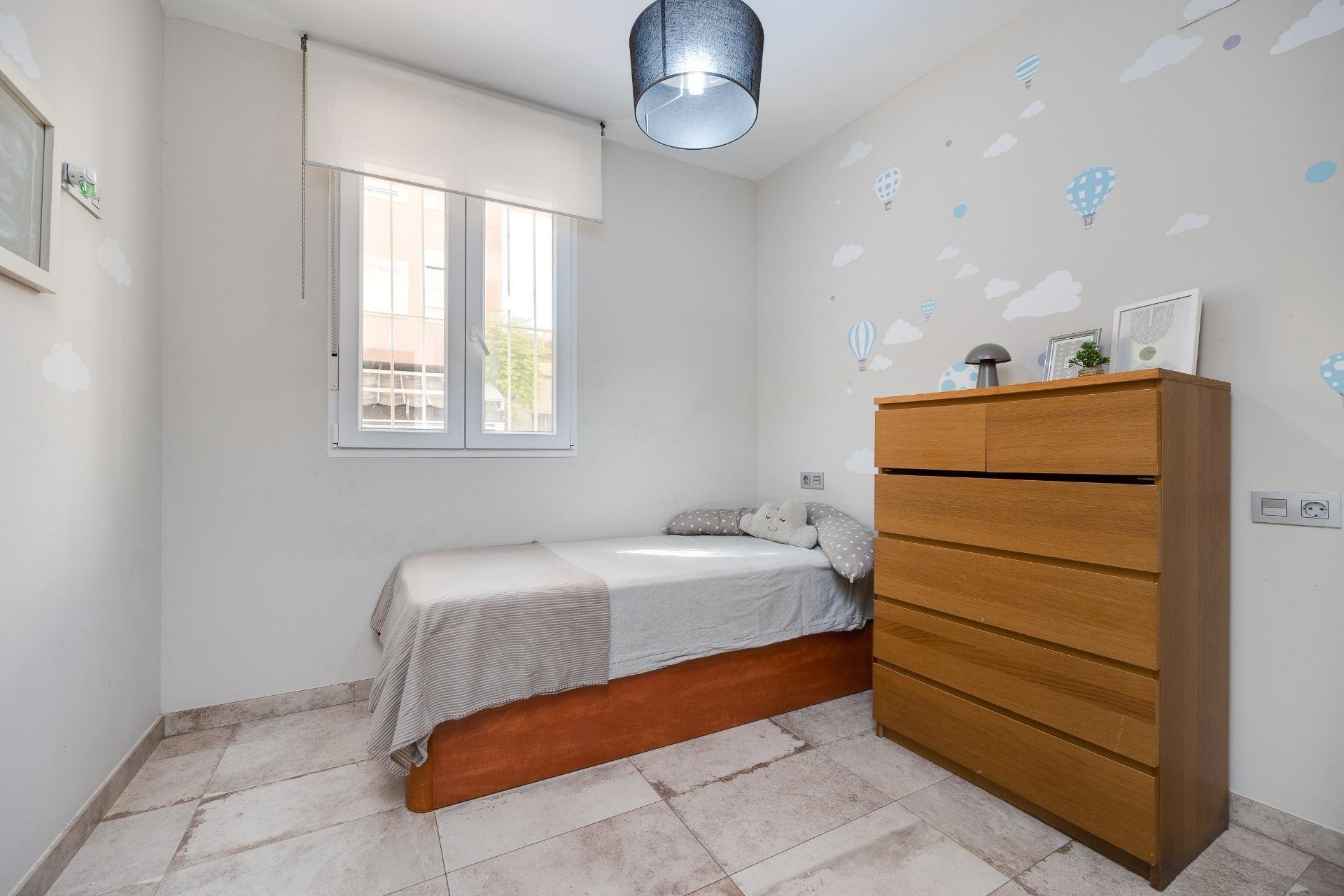 Herverkoop - Herenhuis -
Torrevieja - Centro