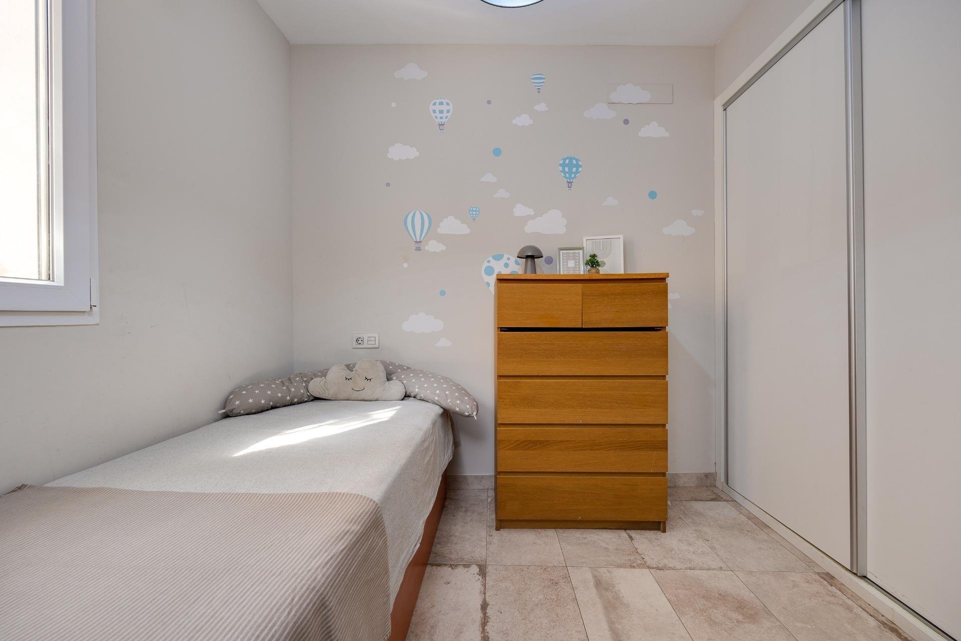 Herverkoop - Herenhuis -
Torrevieja - Centro