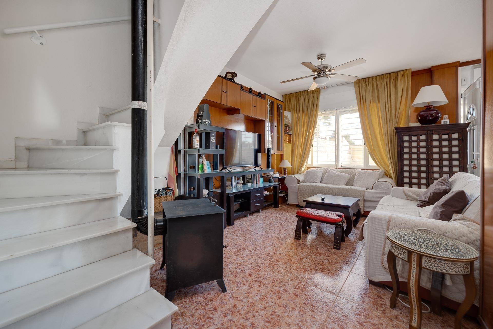 Herverkoop - Herenhuis -
Torrevieja - La Siesta - El Salado - Torreta