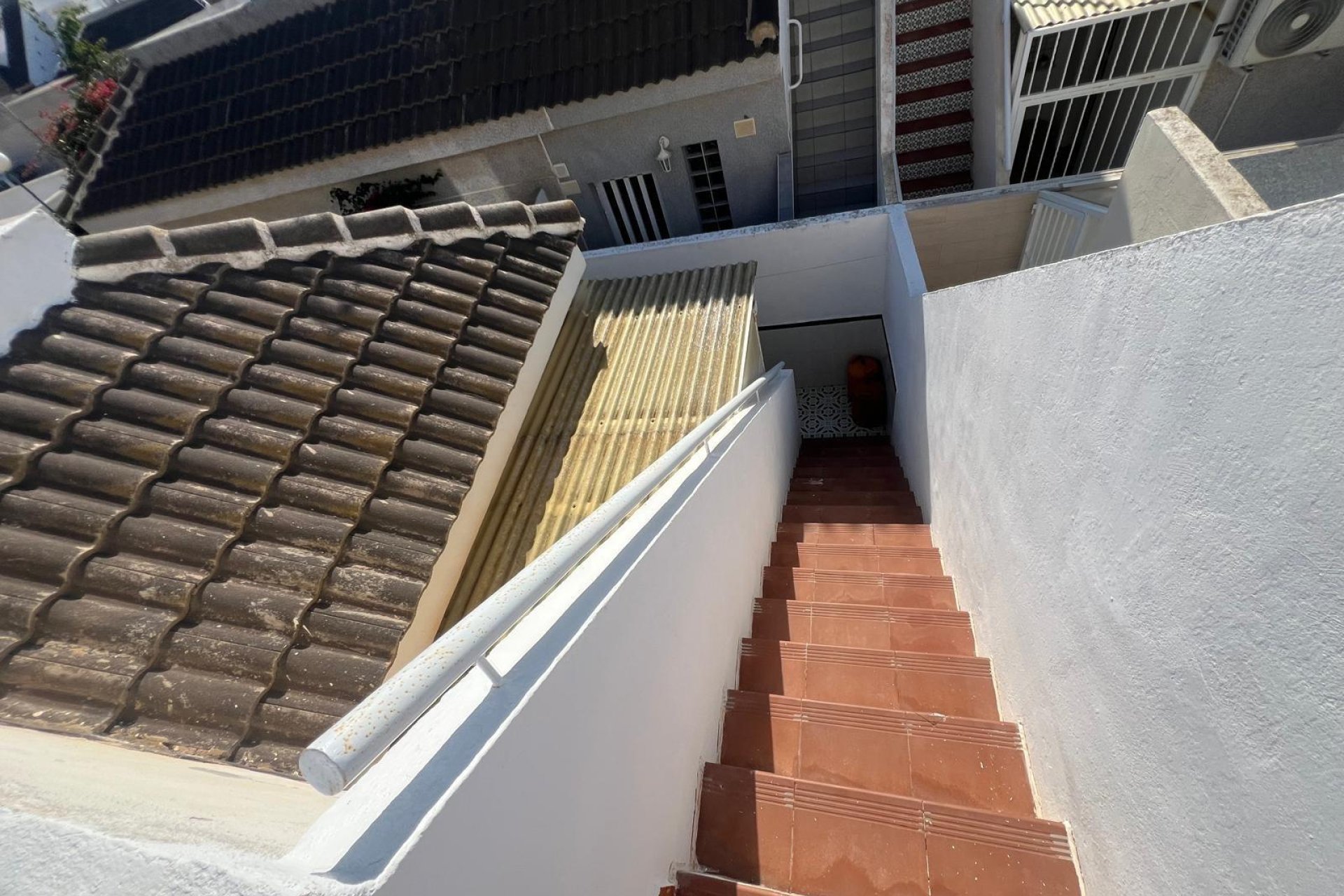 Herverkoop - Herenhuis -
Torrevieja - La siesta