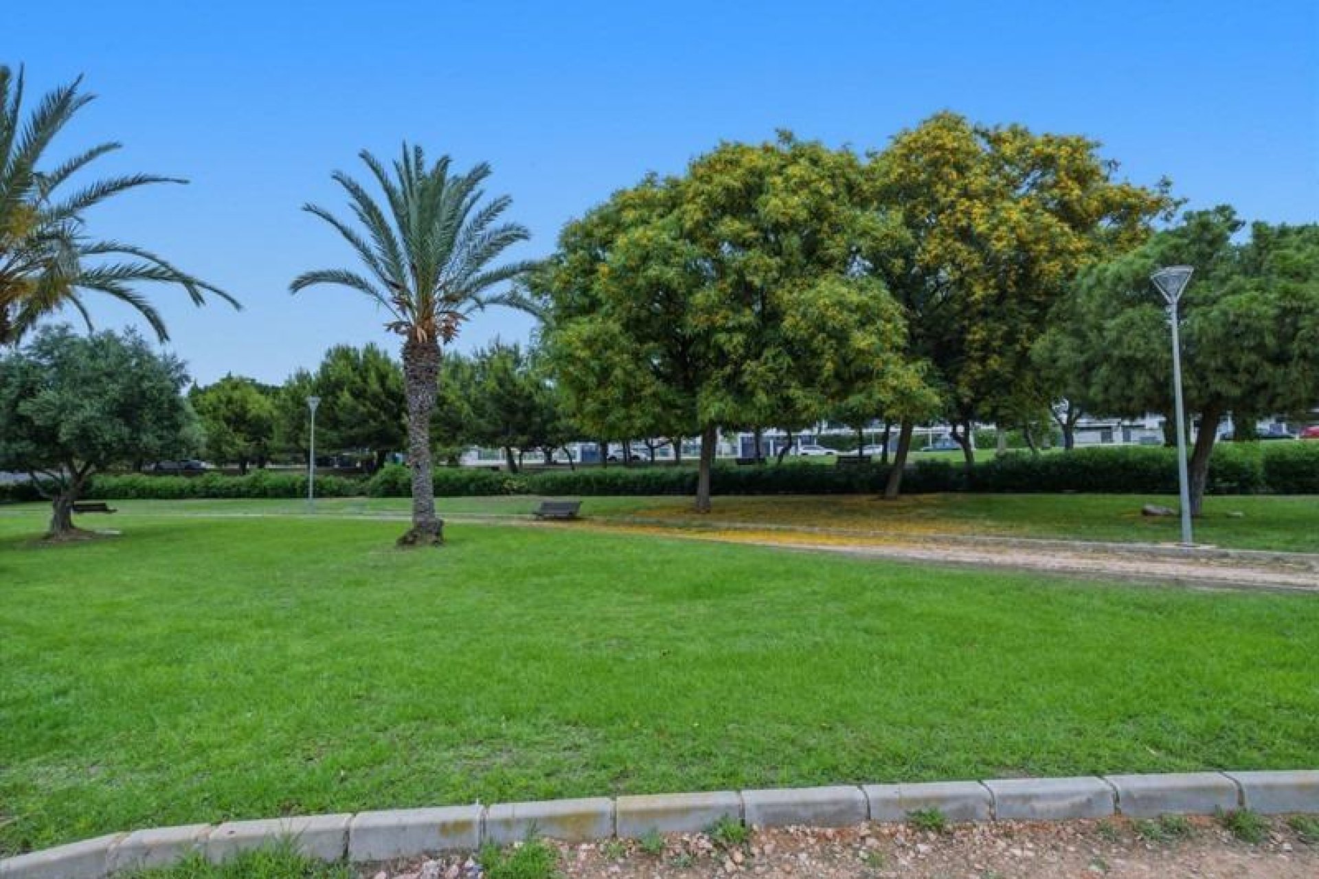 Herverkoop - Herenhuis -
Torrevieja - Los Balcones - Los Altos del Edén