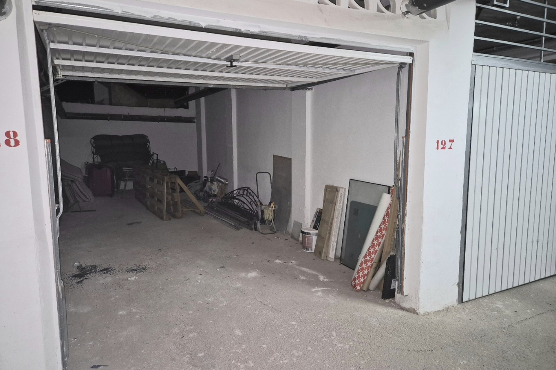Herverkoop - Parking -
Orihuela Costa - La Florida