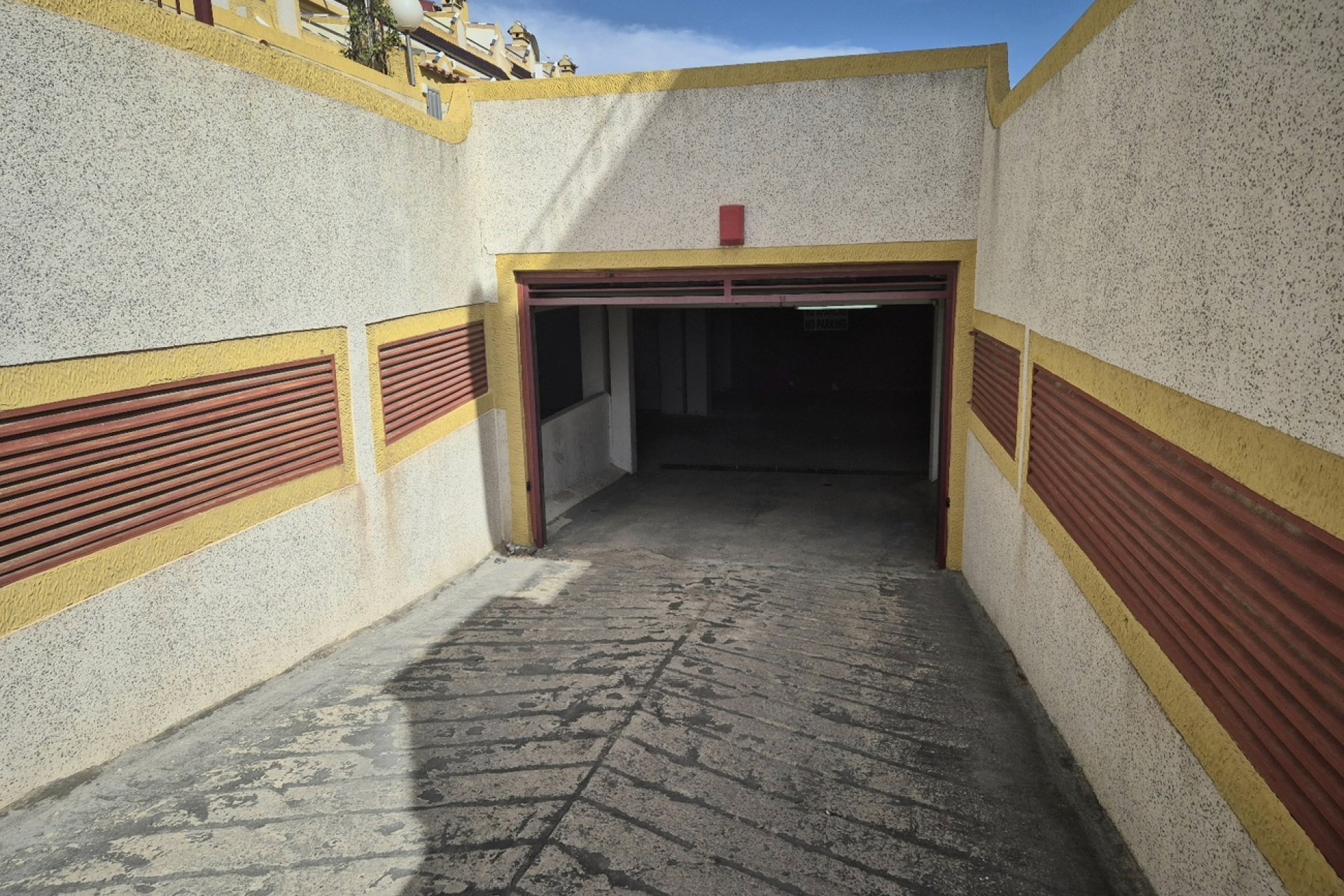 Herverkoop - Parking -
Orihuela Costa - La Florida