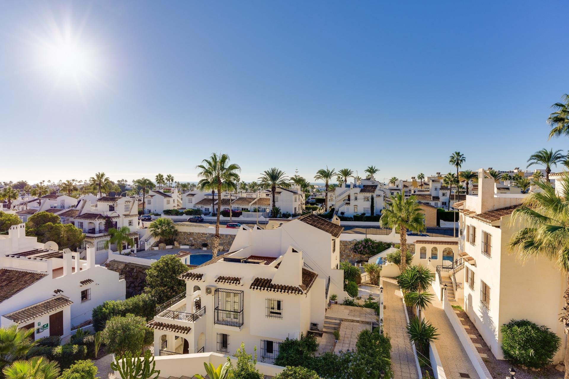 Herverkoop - Penthouse -
Orihuela Costa - Villamartín-Las Filipinas
