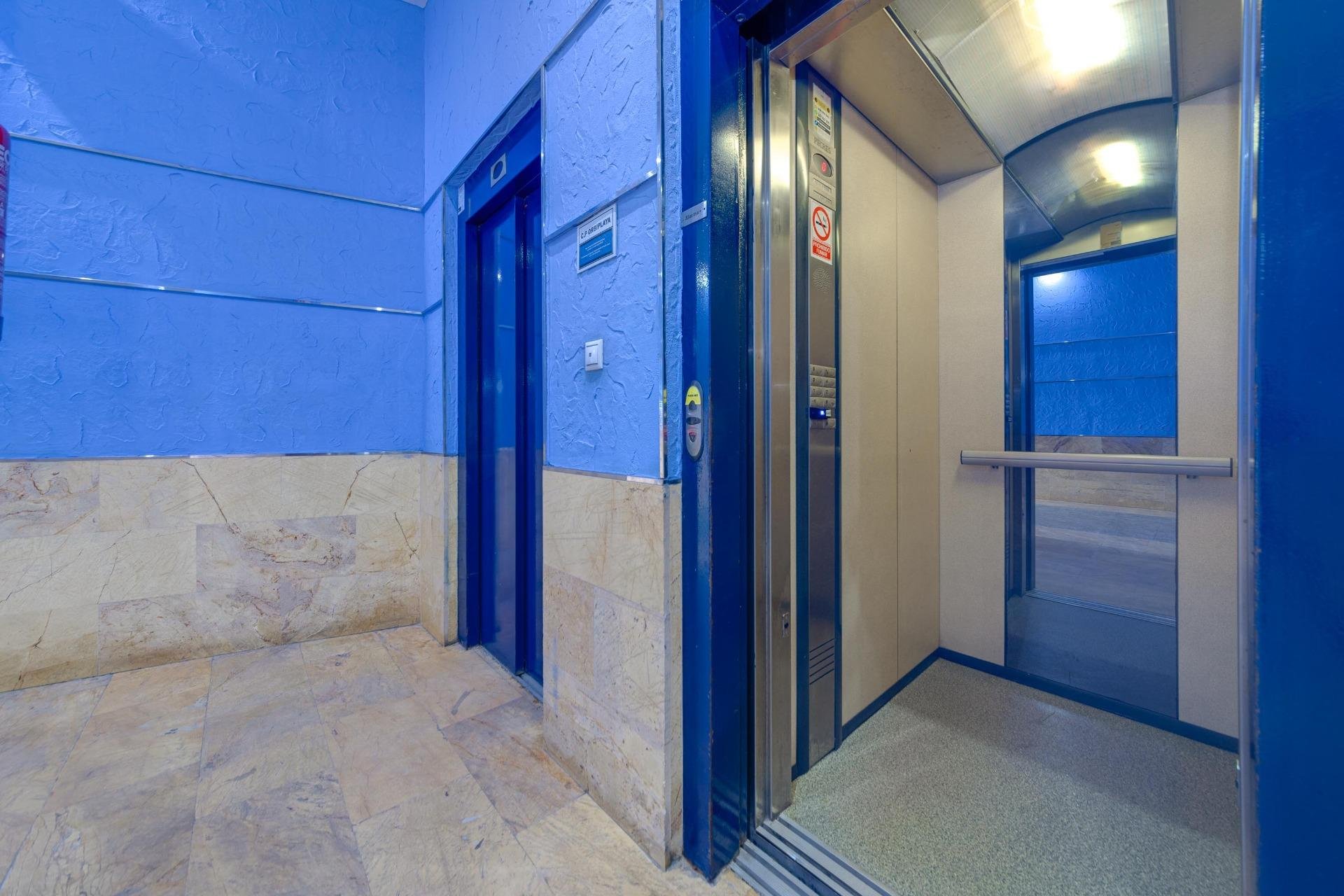Herverkoop - Penthouse -
Torrevieja - Playa de los Locos