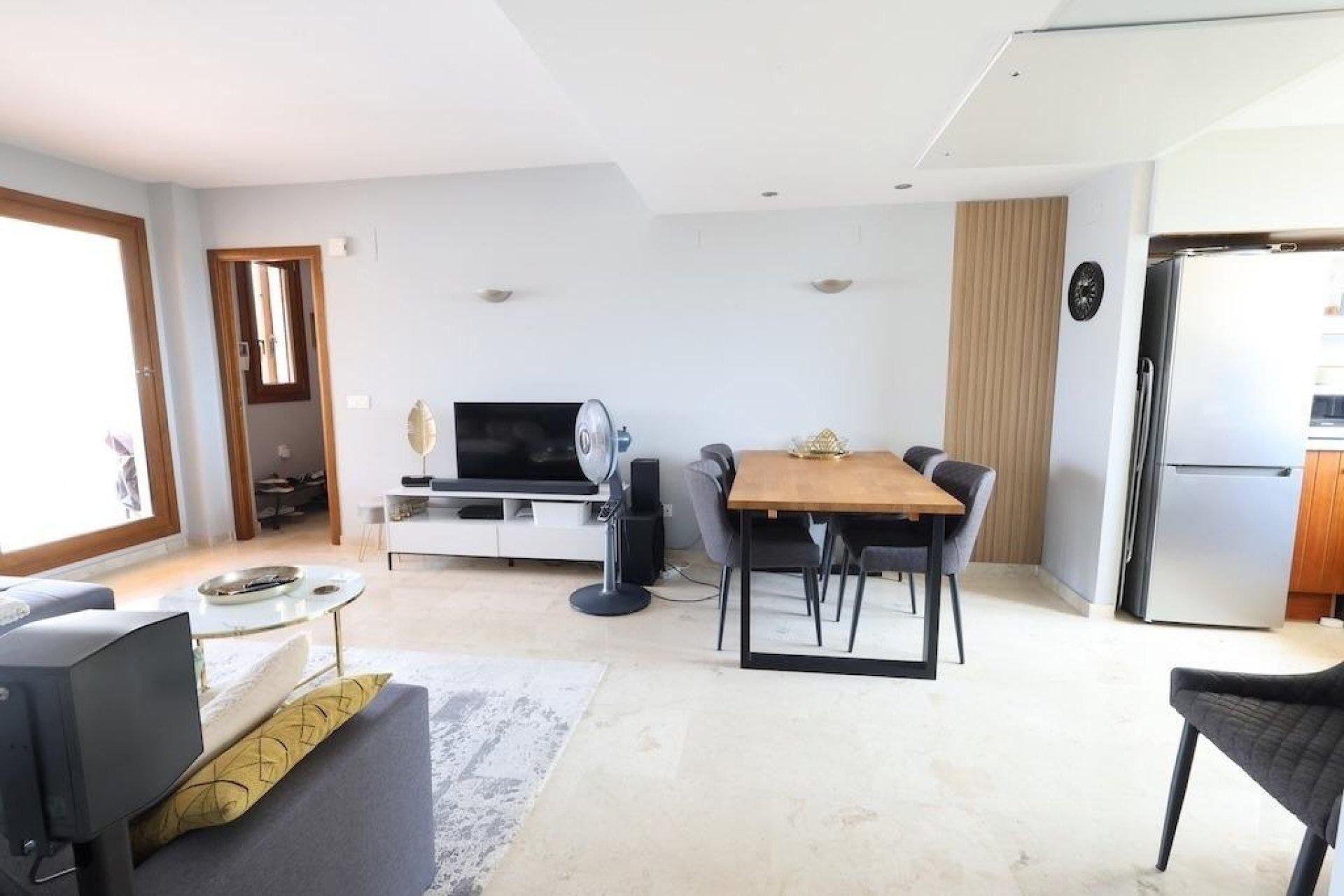 Herverkoop - Penthouse -
Torrevieja - Punta prima