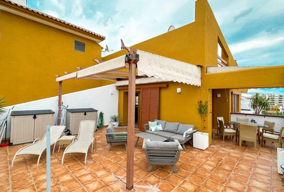 Herverkoop - Penthouse -
Torrevieja - Punta prima