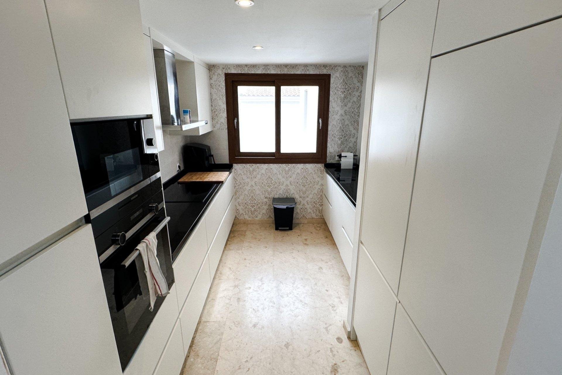 Herverkoop - Penthouse -
Torrevieja - Punta prima