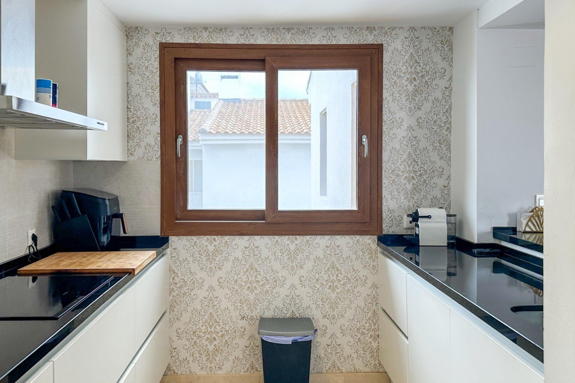 Herverkoop - Penthouse -
Torrevieja - Punta prima