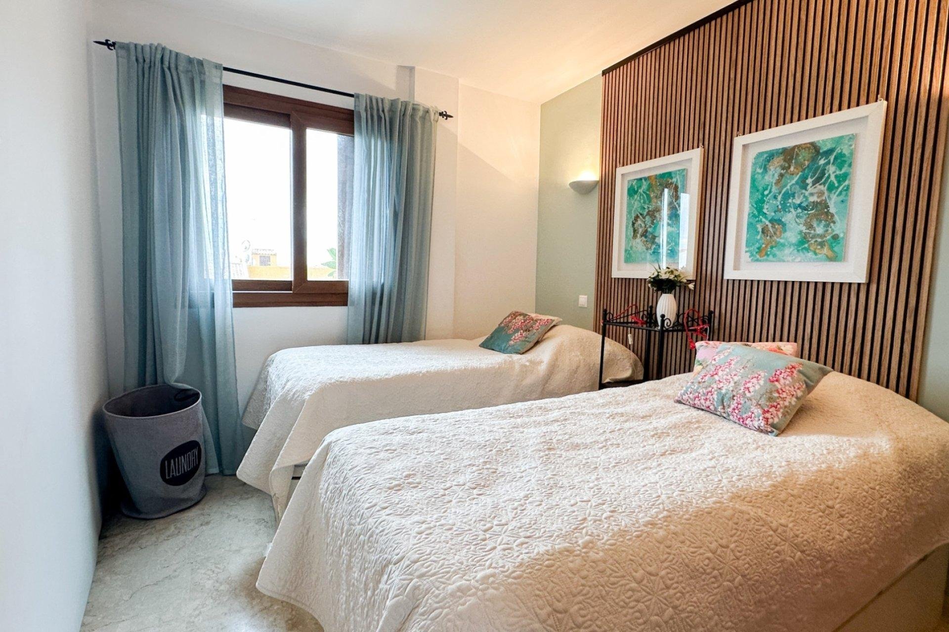 Herverkoop - Penthouse -
Torrevieja - Punta prima