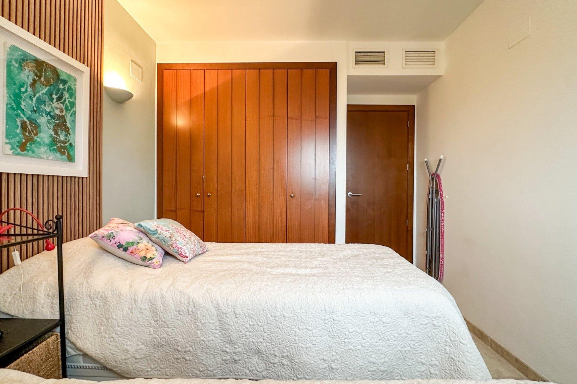 Herverkoop - Penthouse -
Torrevieja - Punta prima