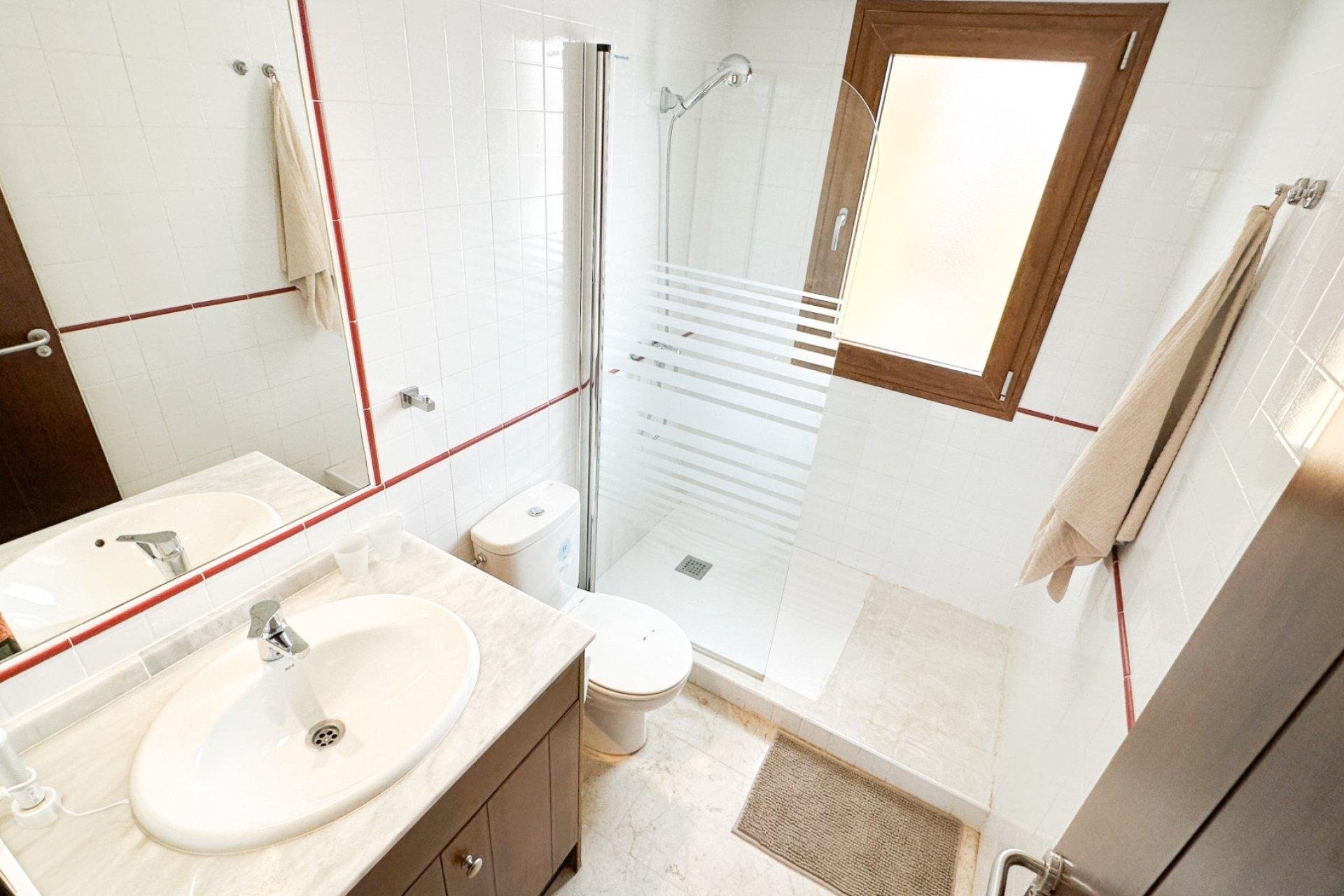 Herverkoop - Penthouse -
Torrevieja - Punta prima