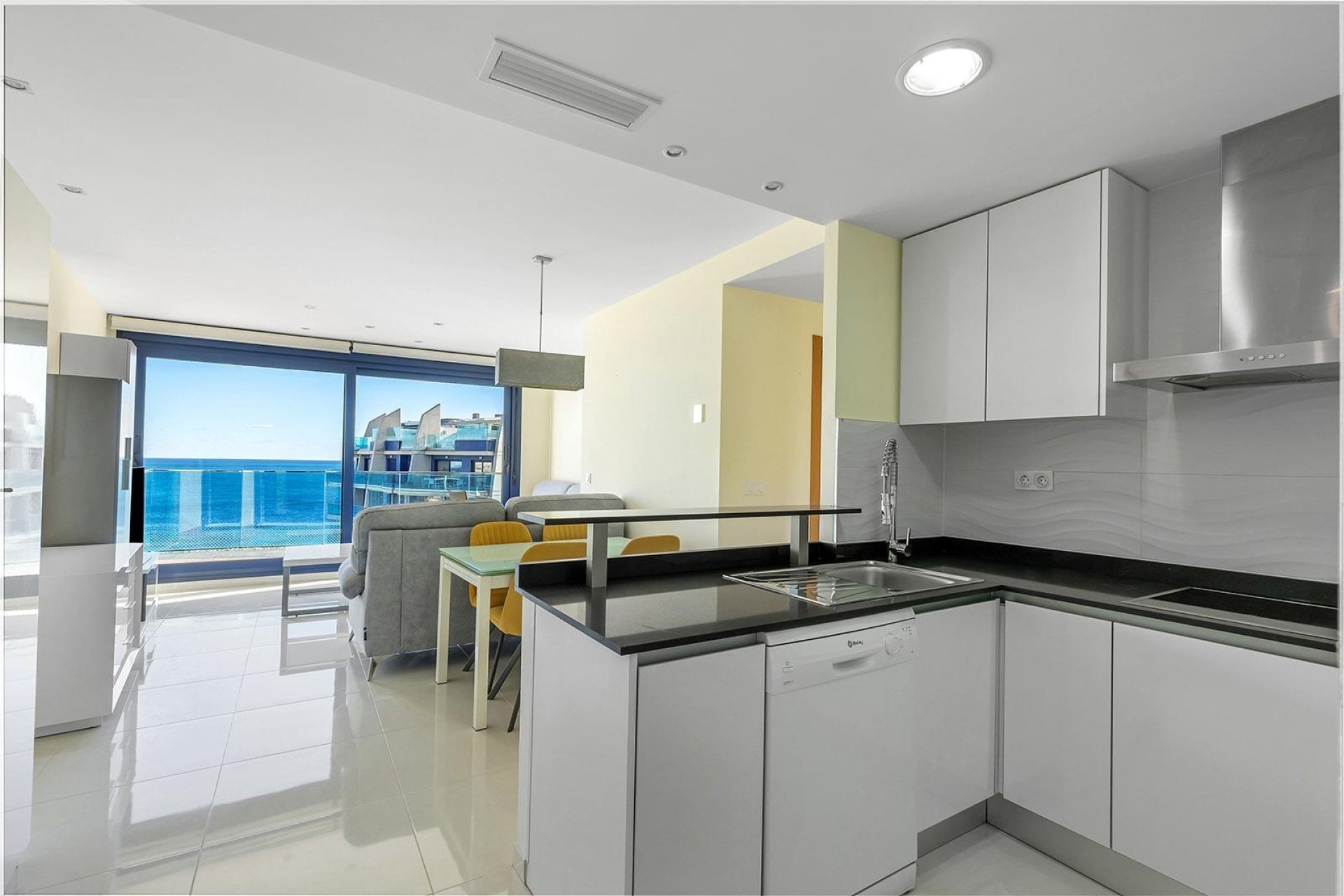Herverkoop - Penthouse -
Torrevieja - Punta prima