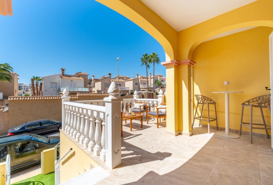 Herverkoop - Terraced house -
Orihuela Costa - Lomas de Campoamor-Las Ramblas