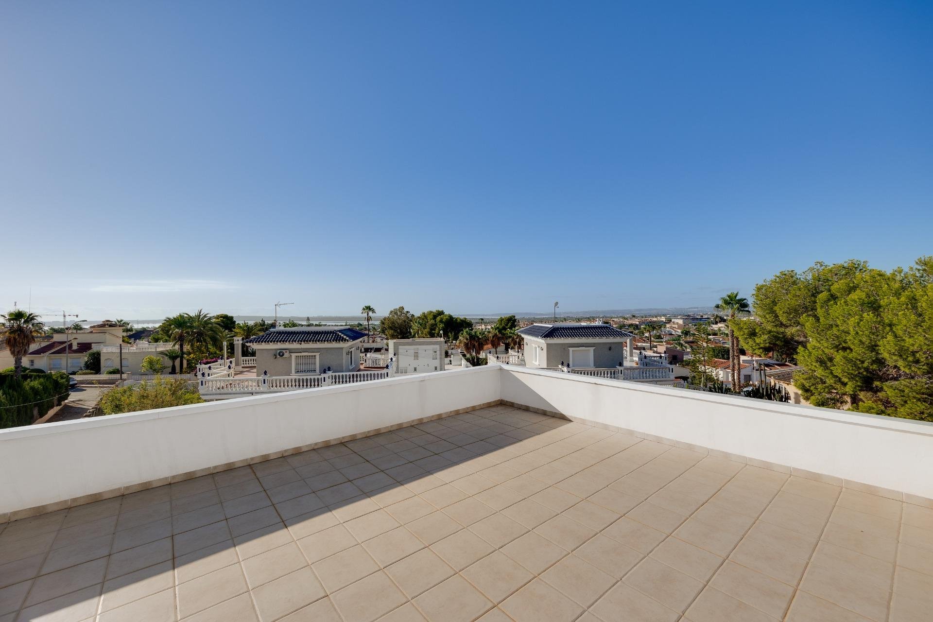 Herverkoop - Villa -
Ciudad quesada