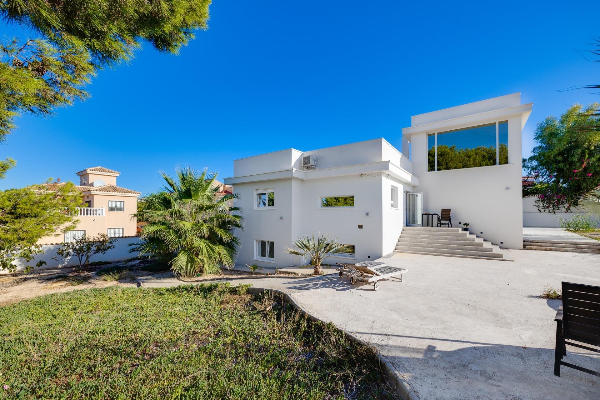 Herverkoop - Villa -
Ciudad quesada