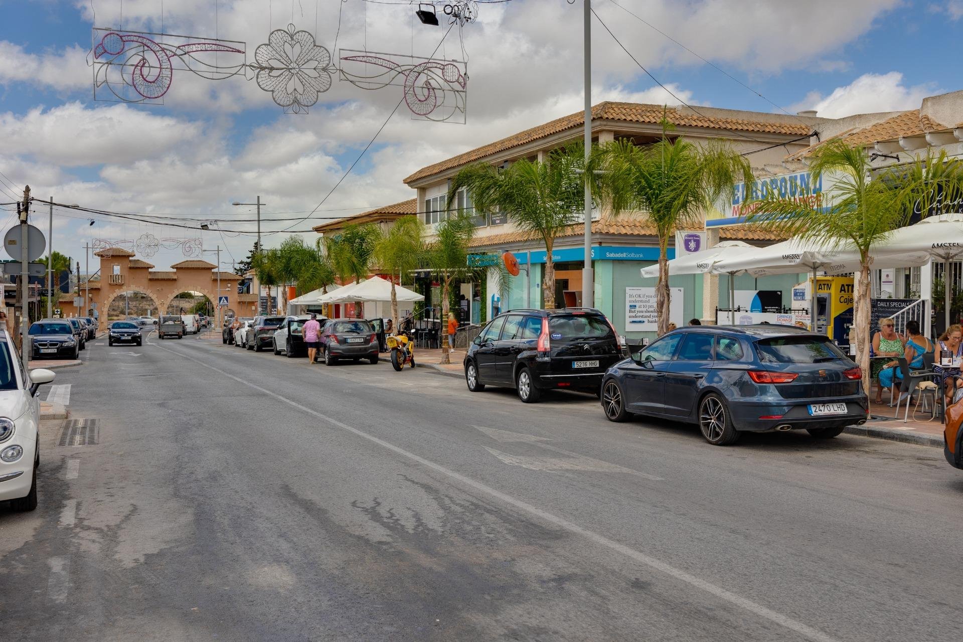 Herverkoop - Villa -
Ciudad quesada