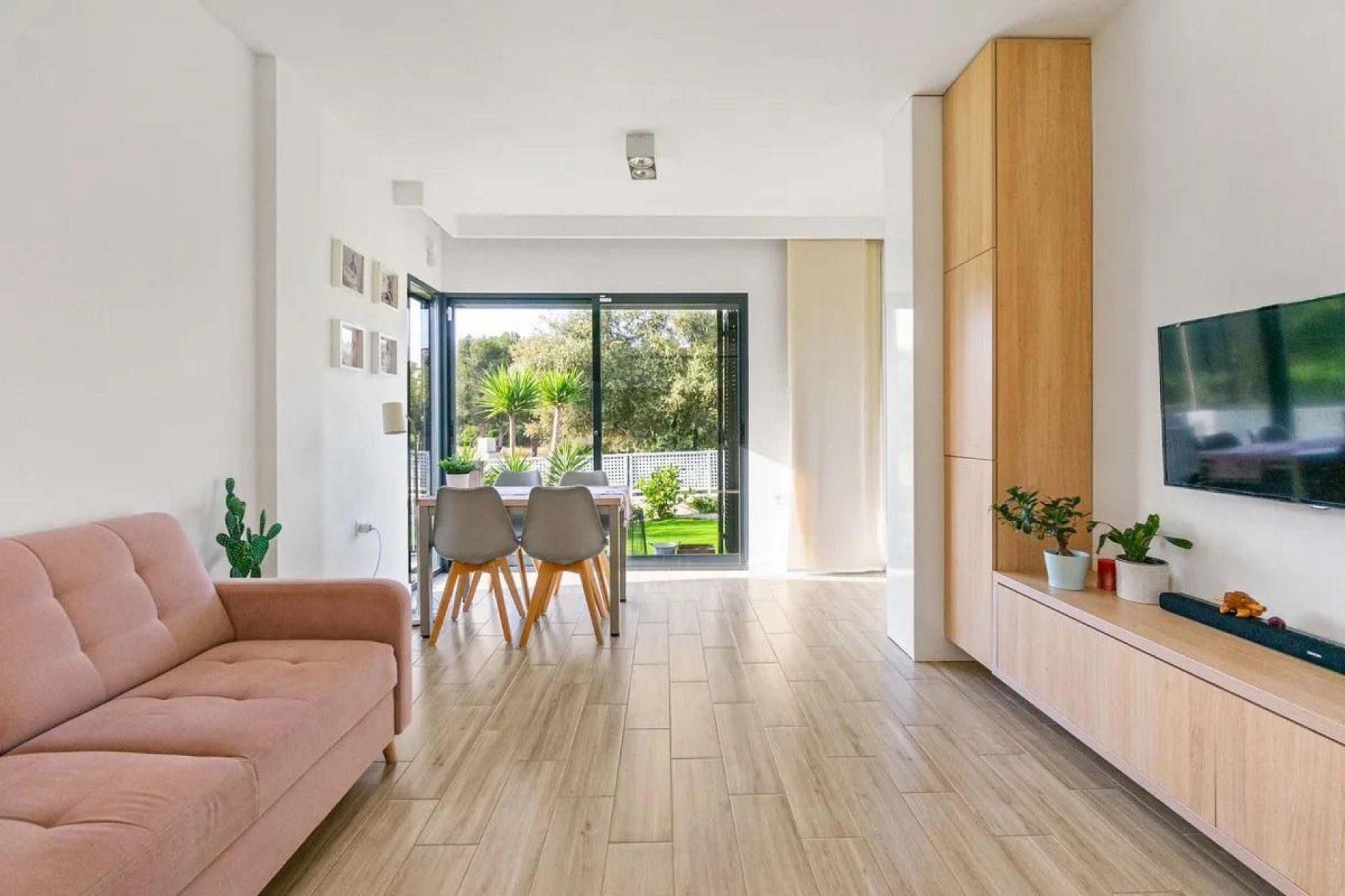 Herverkoop - Villa -
Orihuela Costa - La Zenia