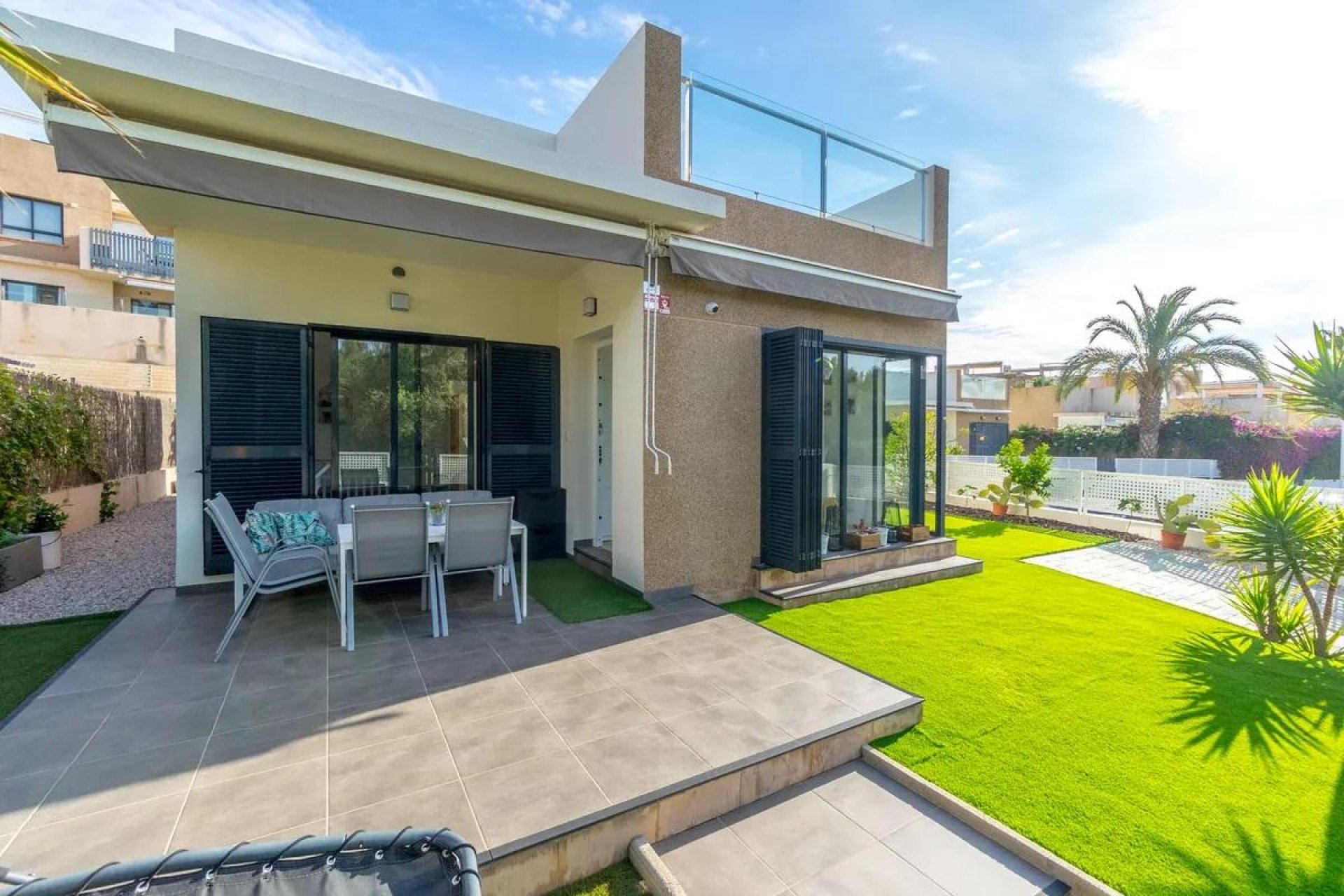 Herverkoop - Villa -
Orihuela Costa - La Zenia