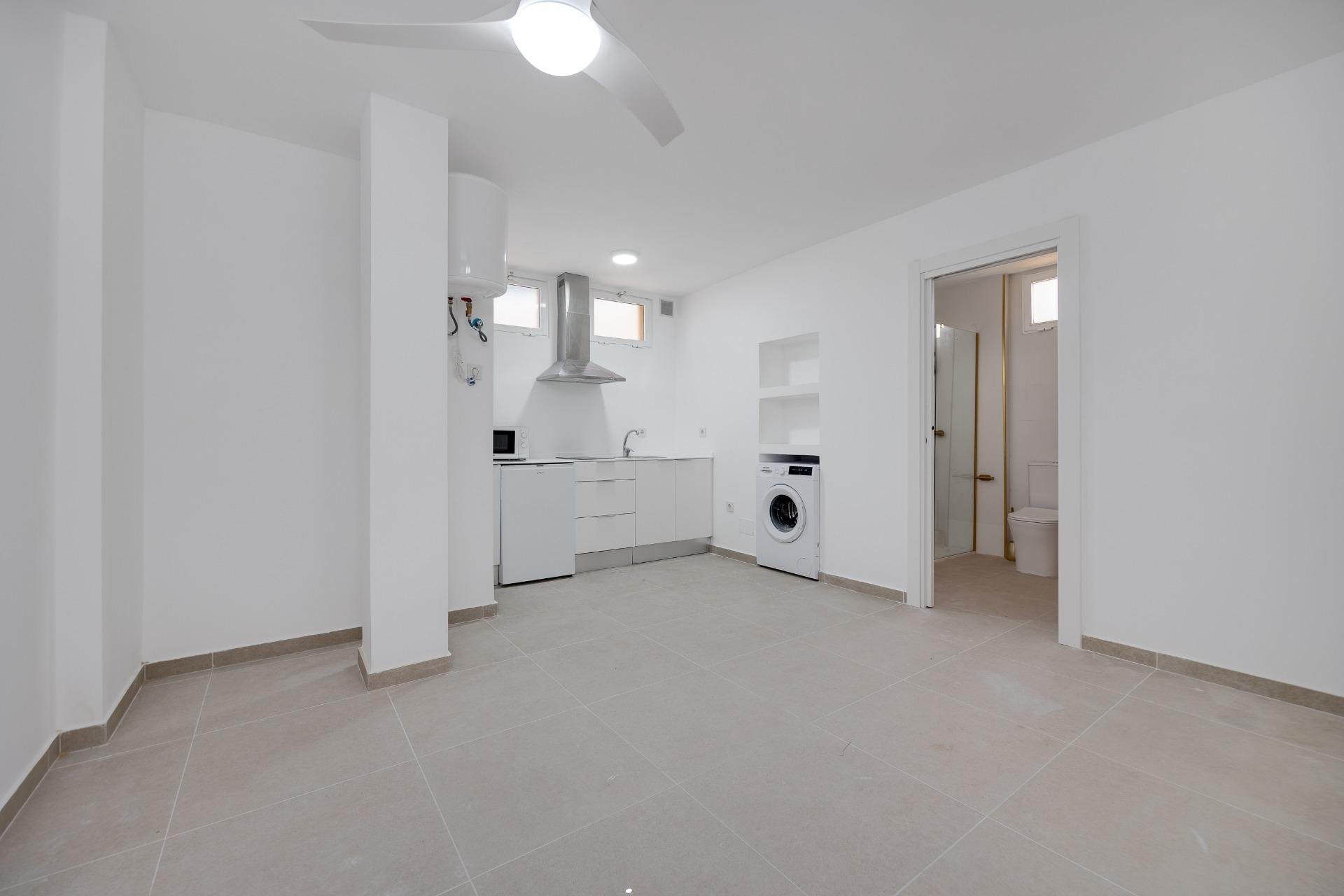 Herverkoop - Villa -
Orihuela Costa - La Zenia