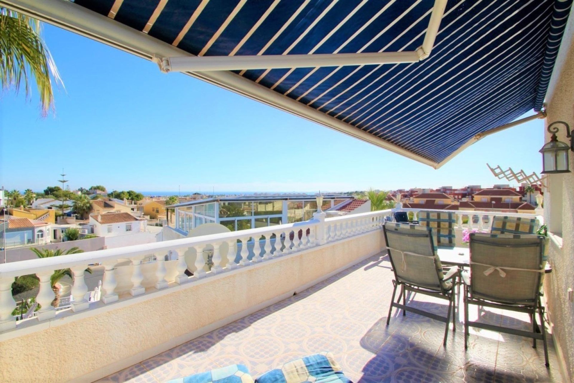 Herverkoop - Villa -
Orihuela Costa - Lomas de Cabo Roig-Los Dolses