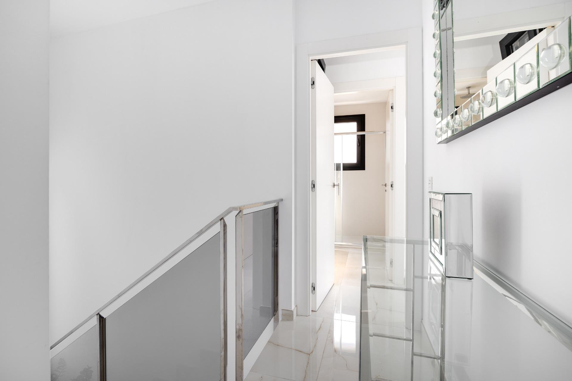 Herverkoop - Villa -
Orihuela Costa - Lomas de Cabo Roig