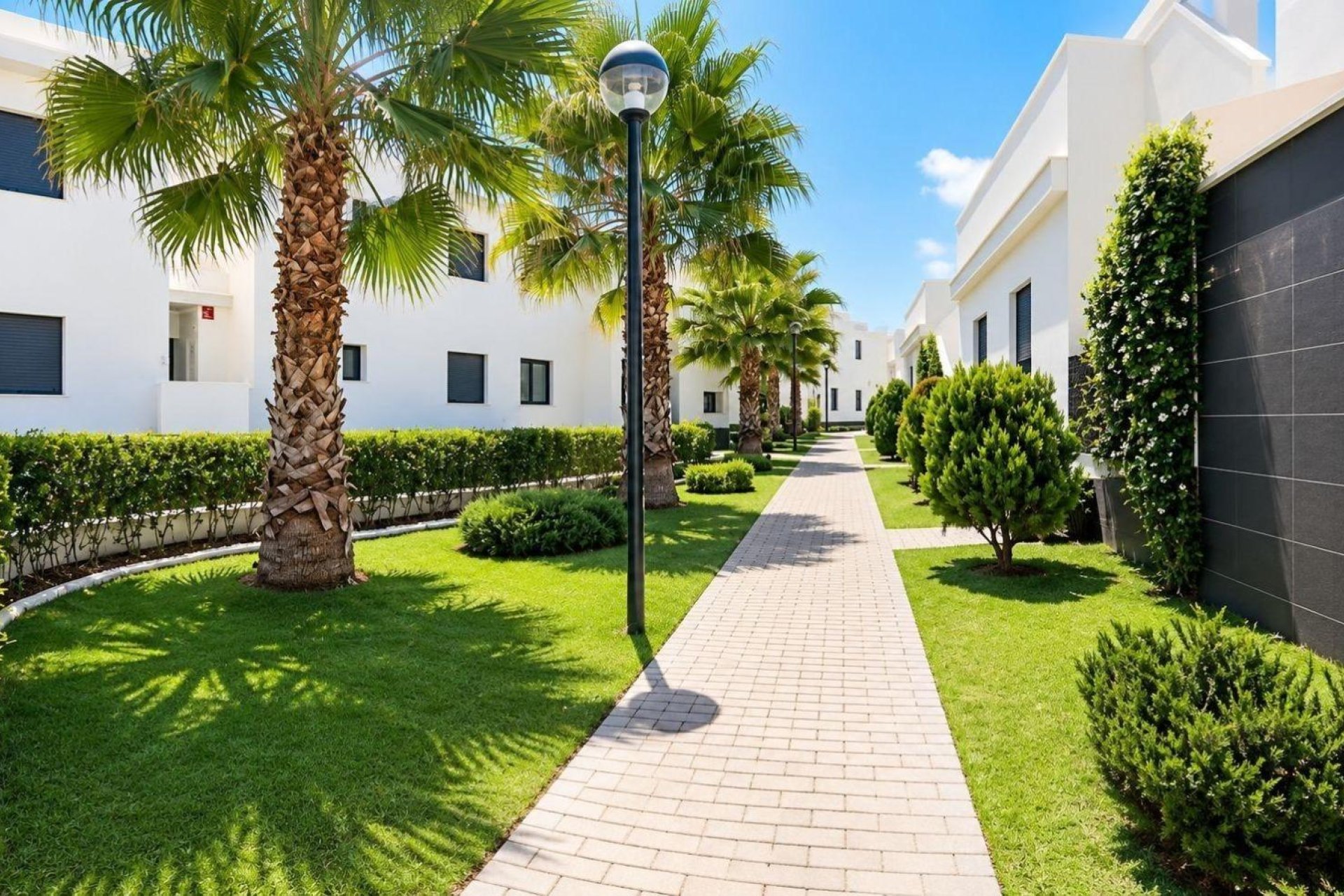 Herverkoop - Villa -
Orihuela Costa - Lomas de Cabo Roig