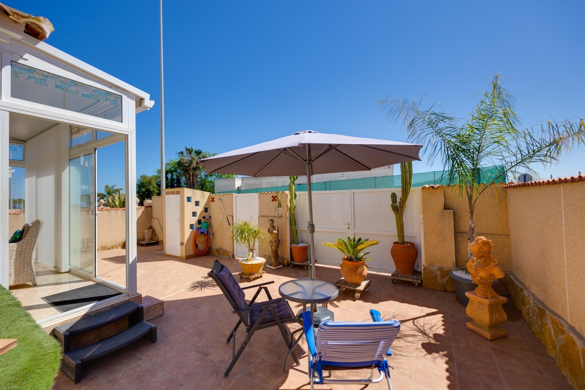 Herverkoop - Villa -
Orihuela Costa - Lomas de Don Juan