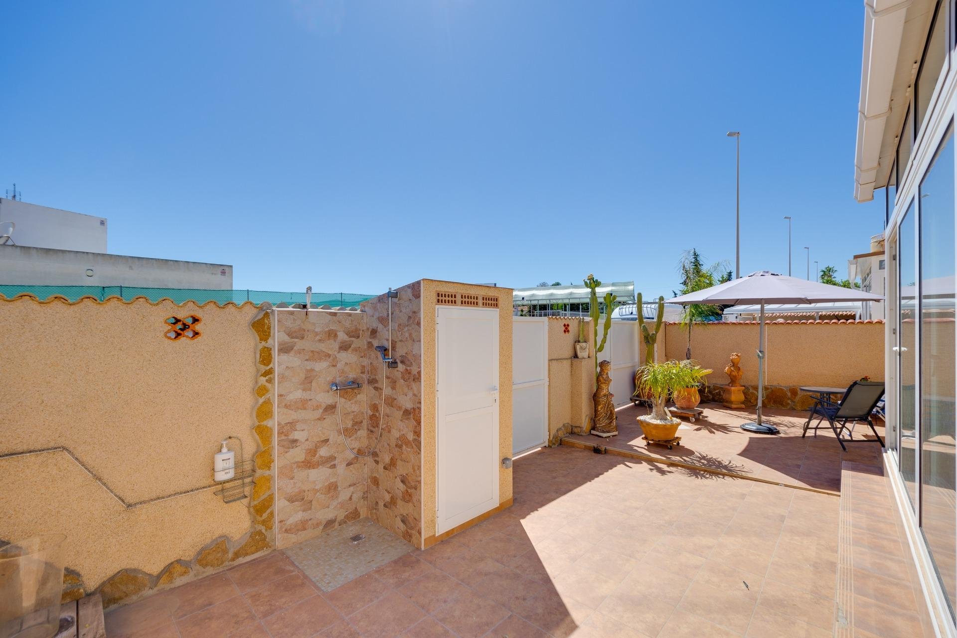 Herverkoop - Villa -
Orihuela Costa - Lomas de Don Juan