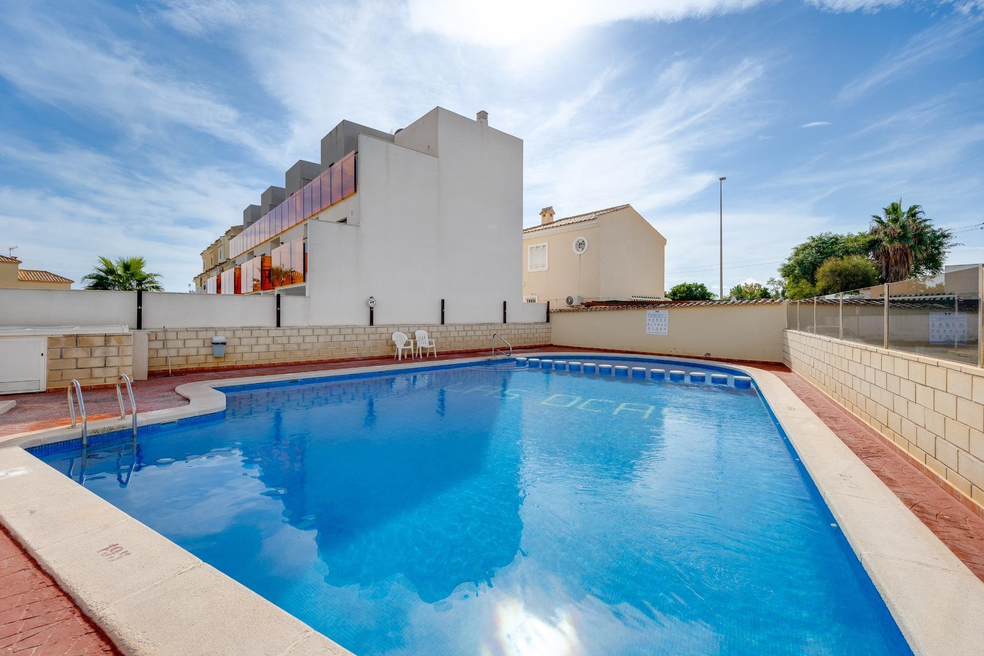 Herverkoop - Villa -
Orihuela Costa - Lomas de Don Juan