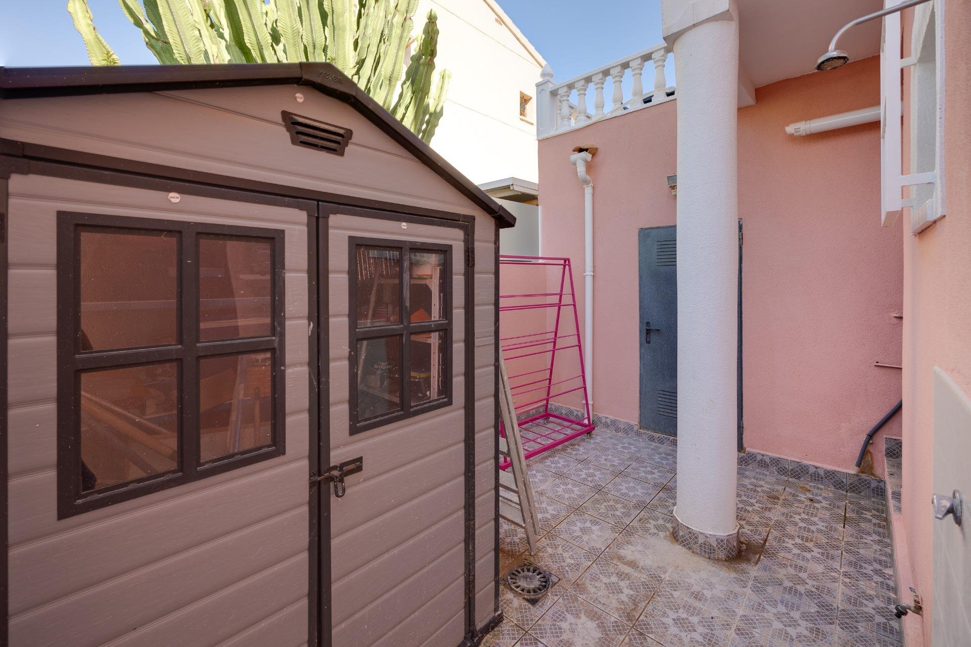 Herverkoop - Villa -
Orihuela Costa - Los Almendros-La Florida