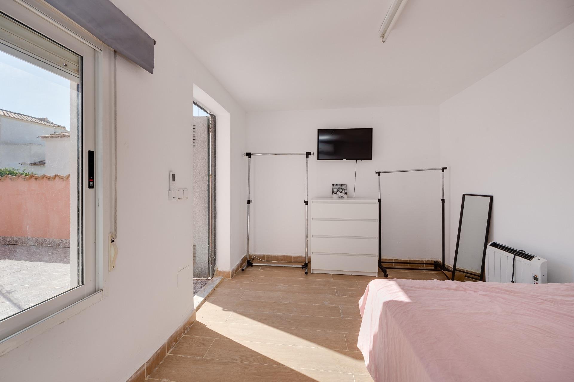 Herverkoop - Villa -
Orihuela Costa - Los Almendros-La Florida
